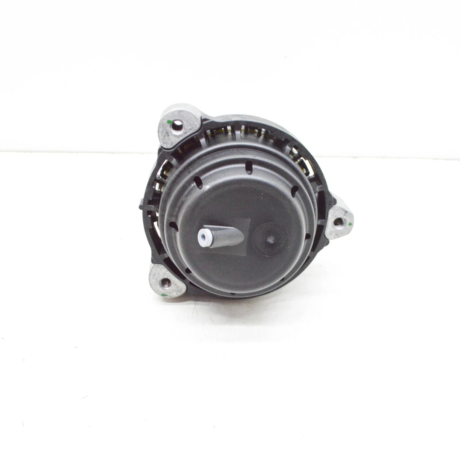 NEW BMW 5 G30 RIGHT SIDE ENGINE MOUNT 22116883514 6883514 ORIGINAL