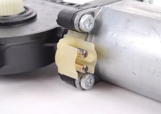 NEW MB A W168 FRONT LEFT DOOR WINDOW REGULATOR MOTOR A2108202542 ORIGINAL