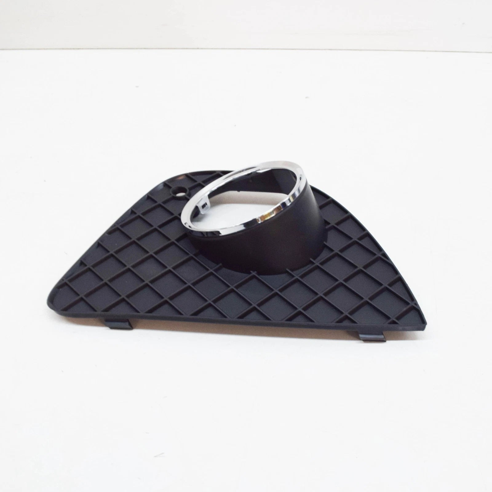 NEW BMW 3 COUPE E46 FRONT LEFT CHROME RING FOG LIGHT GRILLE 51117147527 ORIGINAL