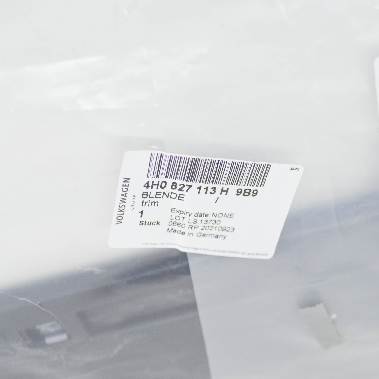 NEW AUDI A8 D4 LICENSE NUMBER PLATE 4H0827113H9B9 ORIGINAL