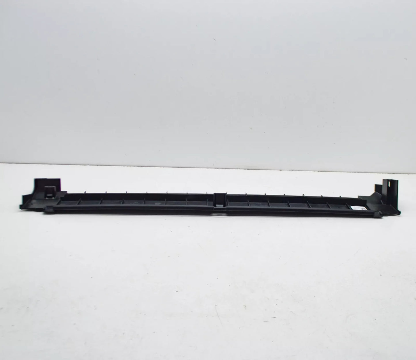 NEW BMW X5 G05 UPPER RADIATOR TOP COVER 17118655770 ORIGINAL