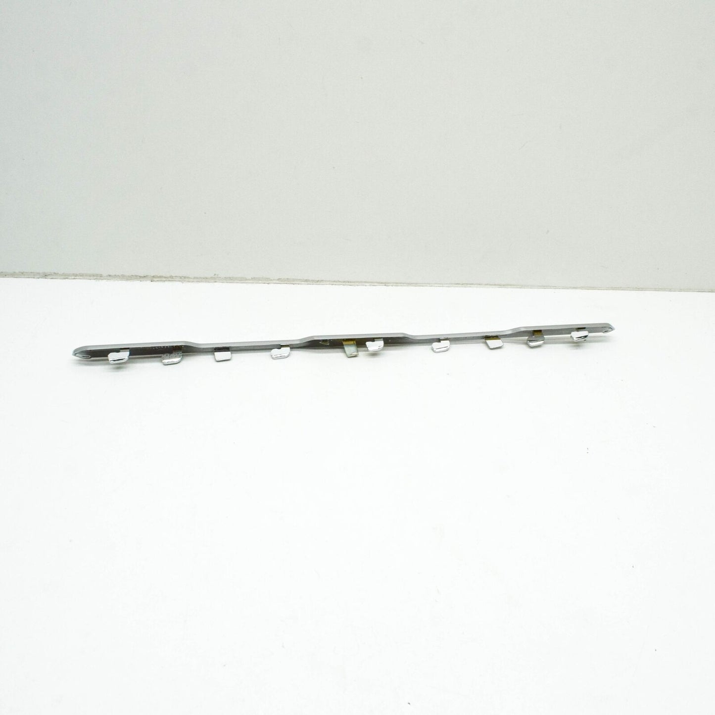 NEW MERCEDES-BENZ GLC X253 RADIATOR GRILLE RIGHT TRIM BAR A2538882001 ORIGINAL