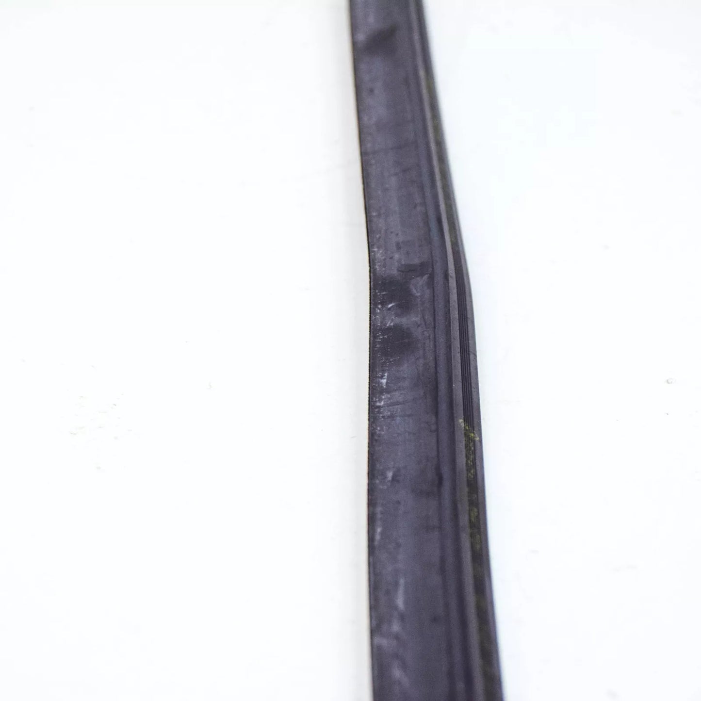 NEW BMW 3 CONVERTIBLE E30 FRONT RIGHT DOOR WEATHERSTRIP 51321924754 ORIGINAL