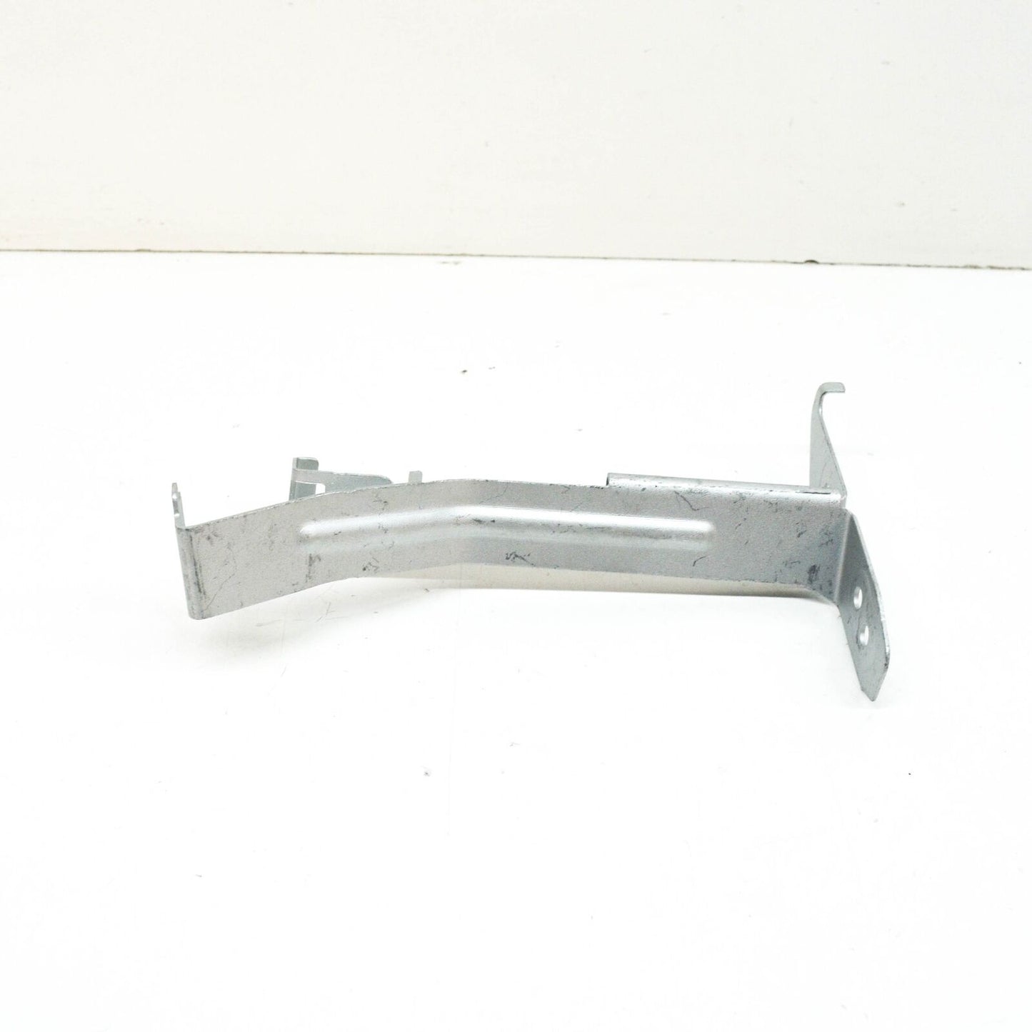 NEW MB C-CLASS COUPE C204 FRONT SHIELD BRACKET HOLDER A2045241340 2012 ORIGINAL