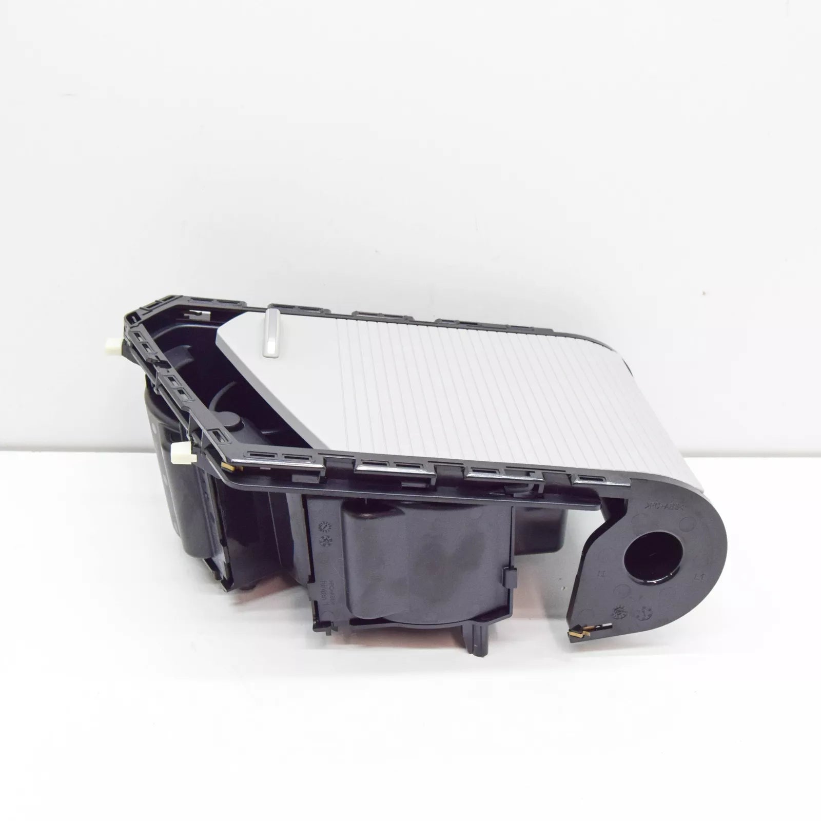 NEW VOLKSWAGEN TIGUAN AD MK2 CENTER CONSOLE CUP HOLDER LHD 5NB862531AIPO