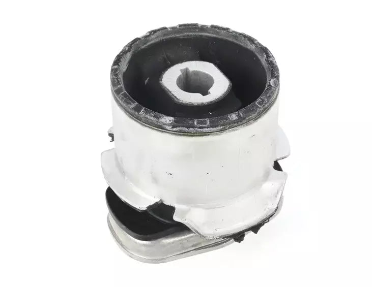 NEW AUDI Q7 4M REAR SUPPORT FRAME BONDED RUBBER BUSH 4M0505145J ORIGINAL