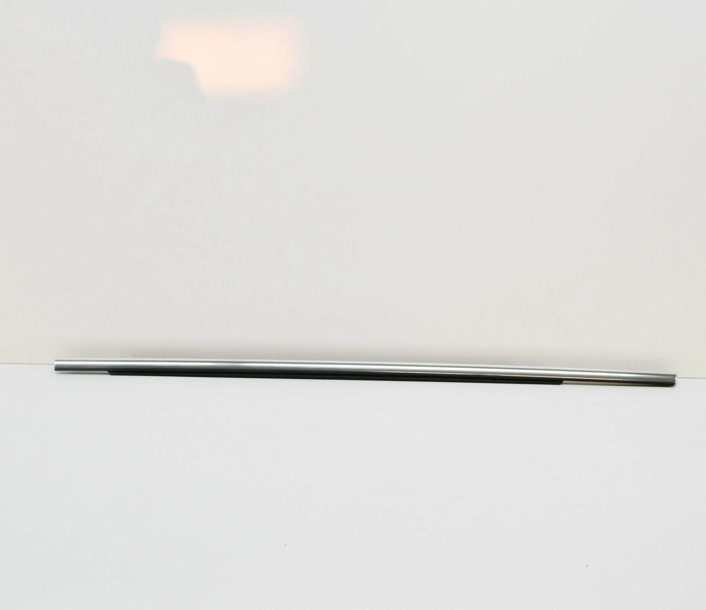 NEW AUDI A8 D4 REAR RIGHT DOOR WINDOW SLOT SEAL 4H0853764D2ZZ