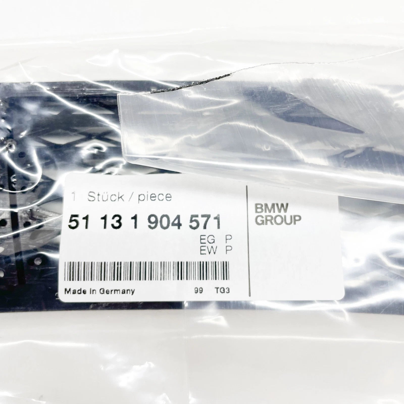 NEW BMW 3 E30 HOOD WINDSHIELD UPPER GRILLE LEFT SIDE 51131904571 ORIGINAL