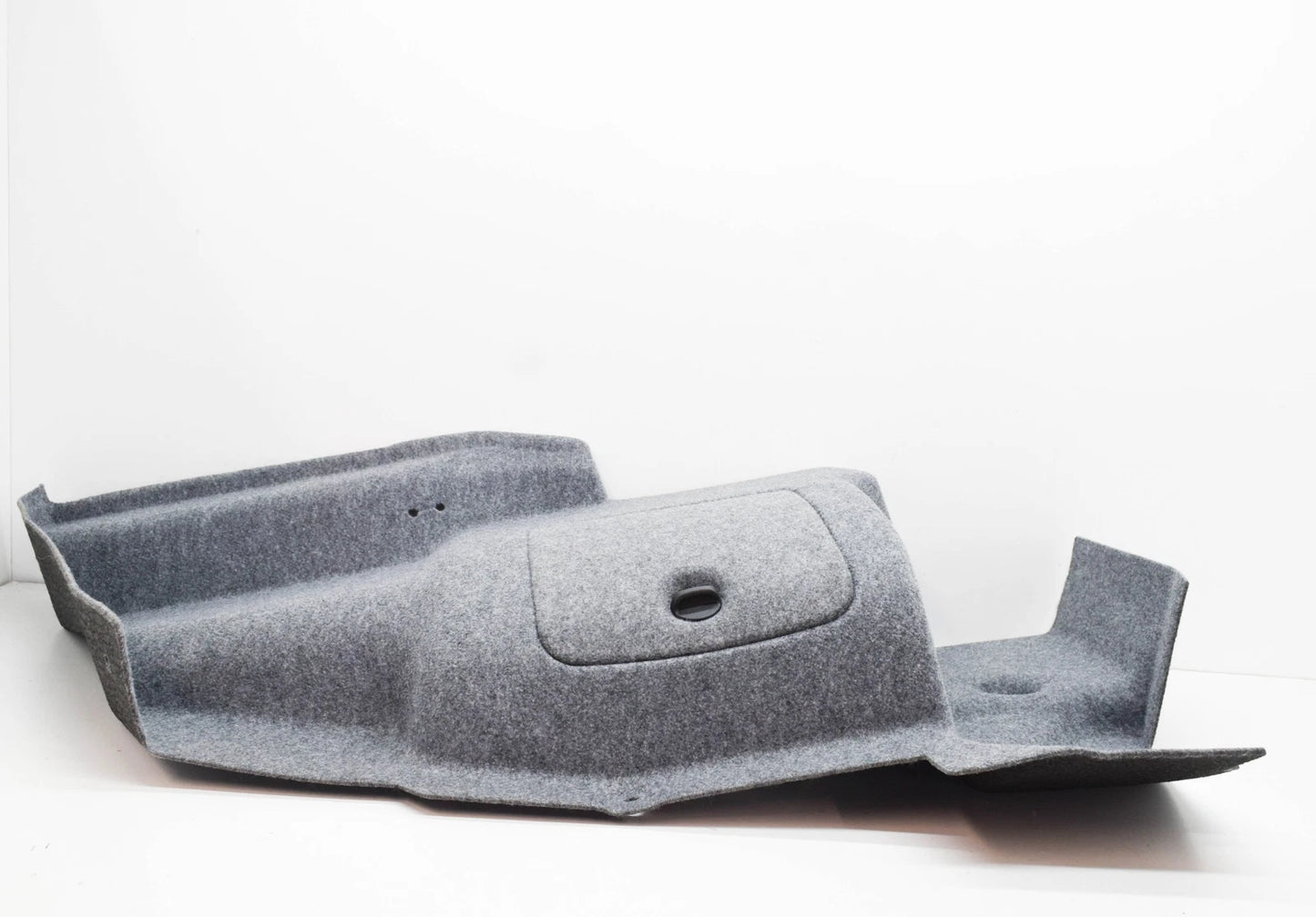 NEW BMW 3 E46 REAR LEFT TRUNK TRIM 51478266561 8266561 ORIGINAL