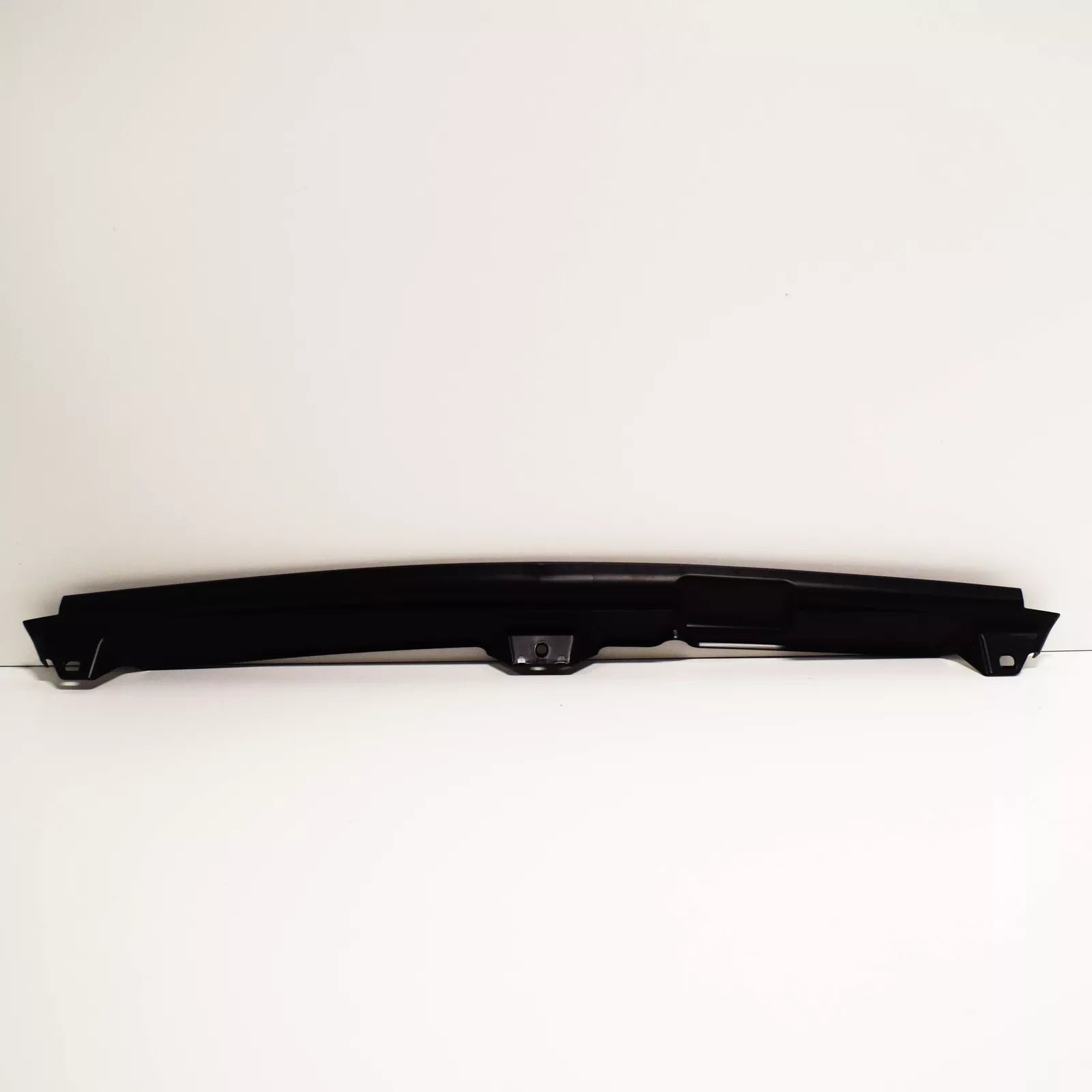 NEW MB GLC X253 FRONT GRILLE AIR GUIDE UPPER SUPPORT A2538801401 ORIGINAL