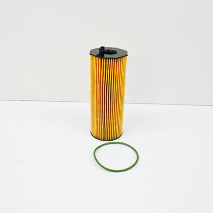 NEW AUDI Q7 4L OIL FILTER 057115561M 3.0 DIESEL ORIGINAL