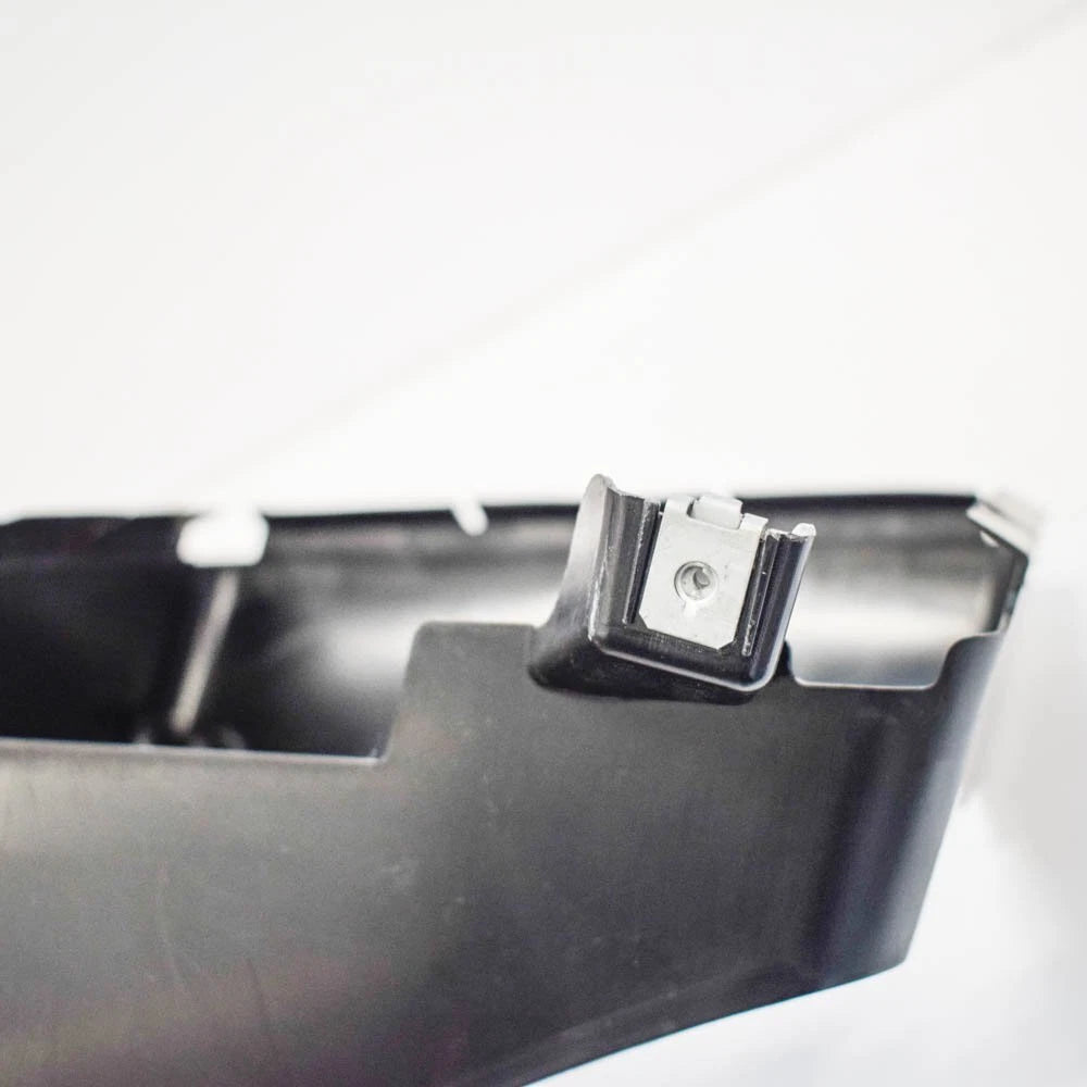 NEW BMW 7 F01 FRONT RIGHT AIR DUCT 51747898884 7898884 2015 ORIGINAL