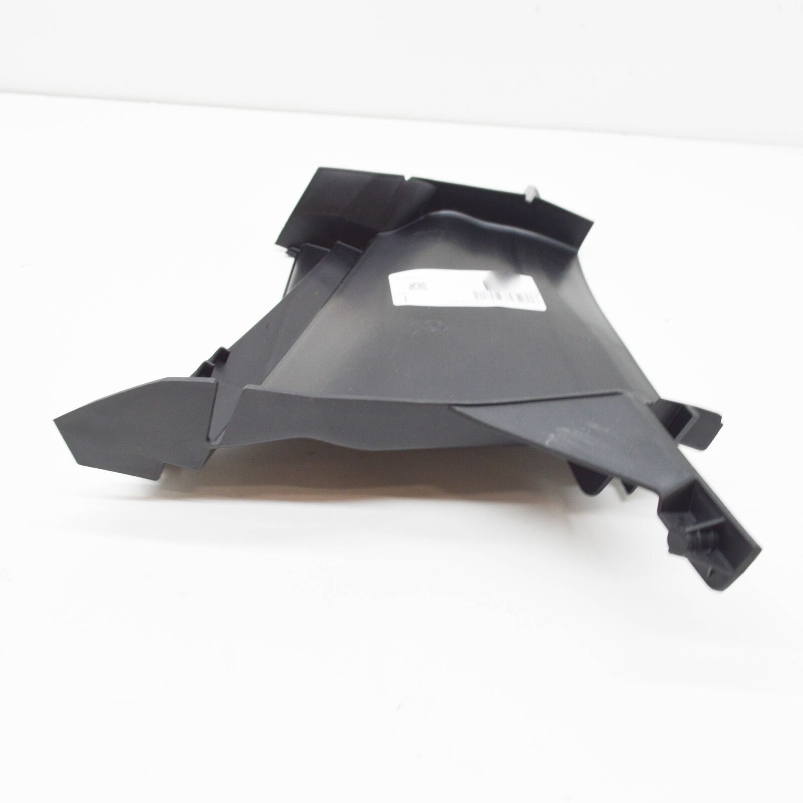 NEW AUDI A5 8W6 FRONT RIGHT AIR DUCT DEFLECTOR 8W6121764A ORIGINAL