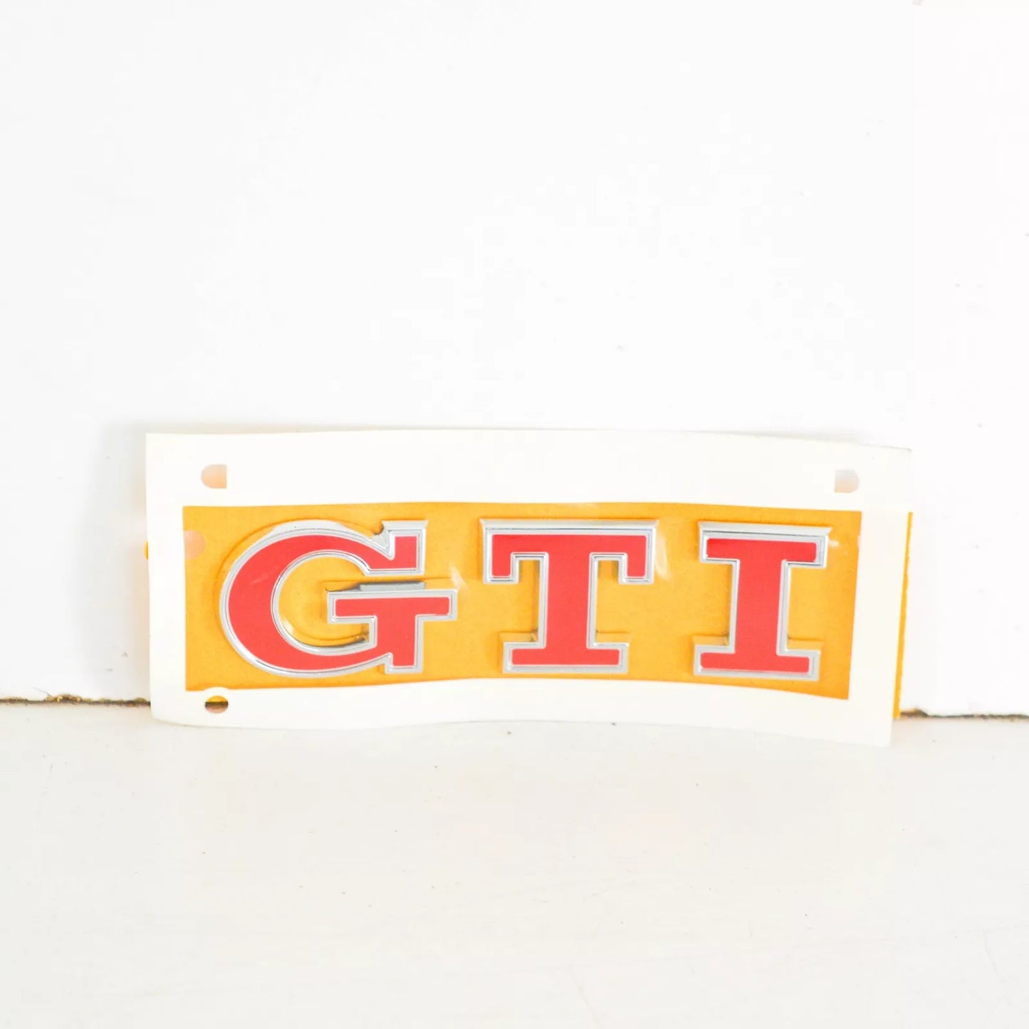 NEW VOLKSWAGEN GOLF MK7 5G BOOT LID GTI BADGE LOGO 5G0853675 ACJZQ ORIGINAL