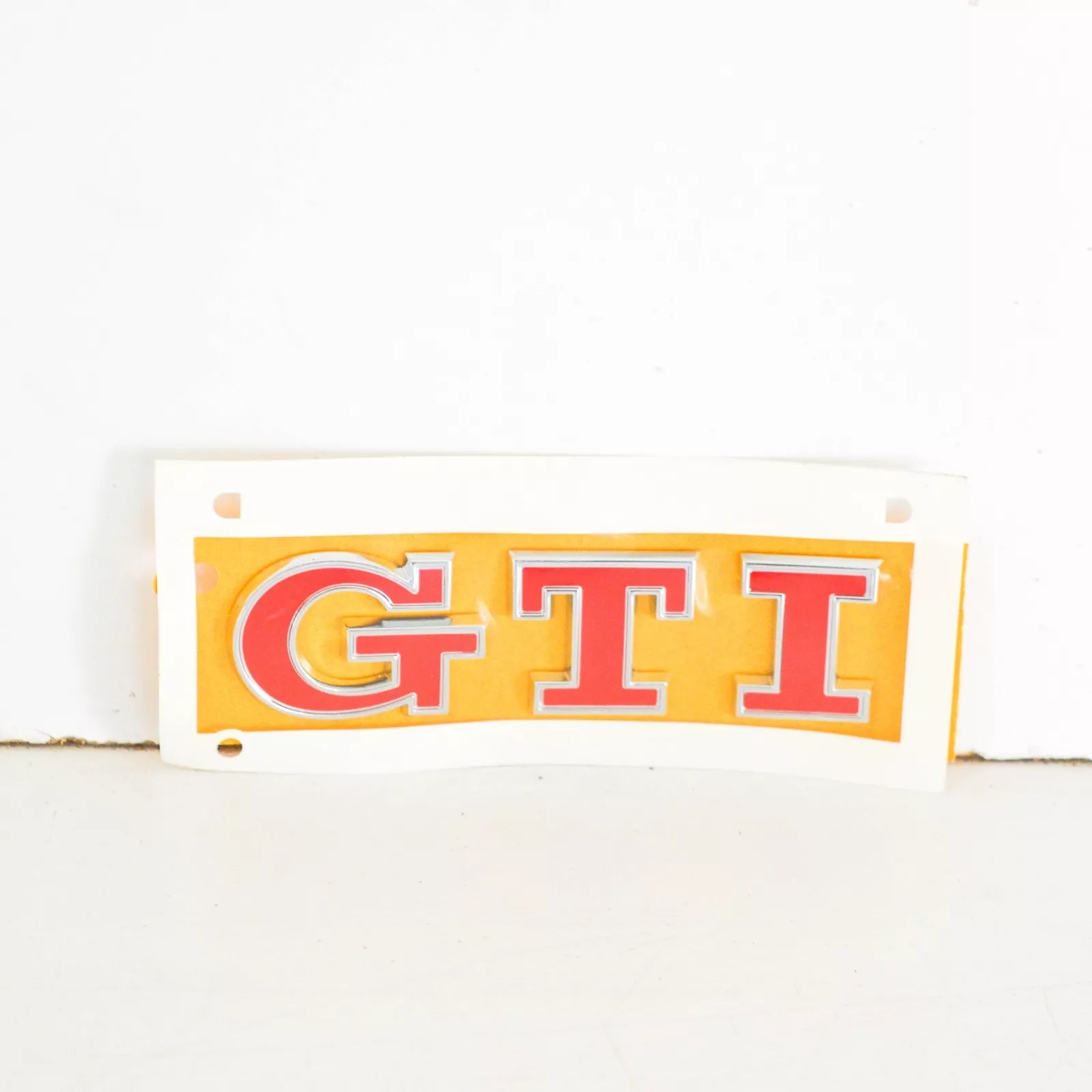 NEW VOLKSWAGEN GOLF MK7 5G BOOT LID GTI BADGE LOGO 5G0853675 ACJZQ ORIGINAL