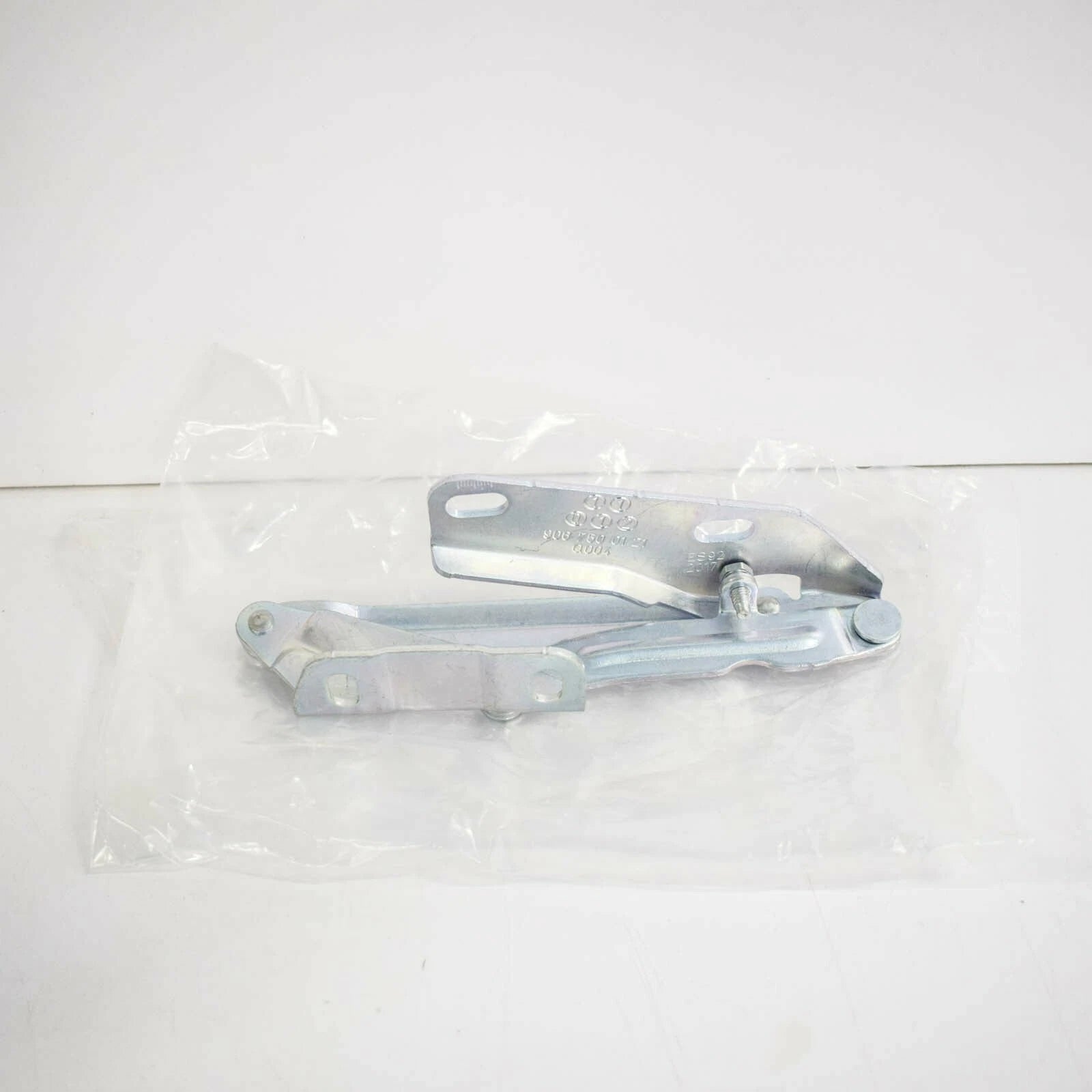 NEW VOLKSWAGEN CRAFTER FRONT RIGHT SIDE BONNET HOOD HINGE 2E0823302 2010