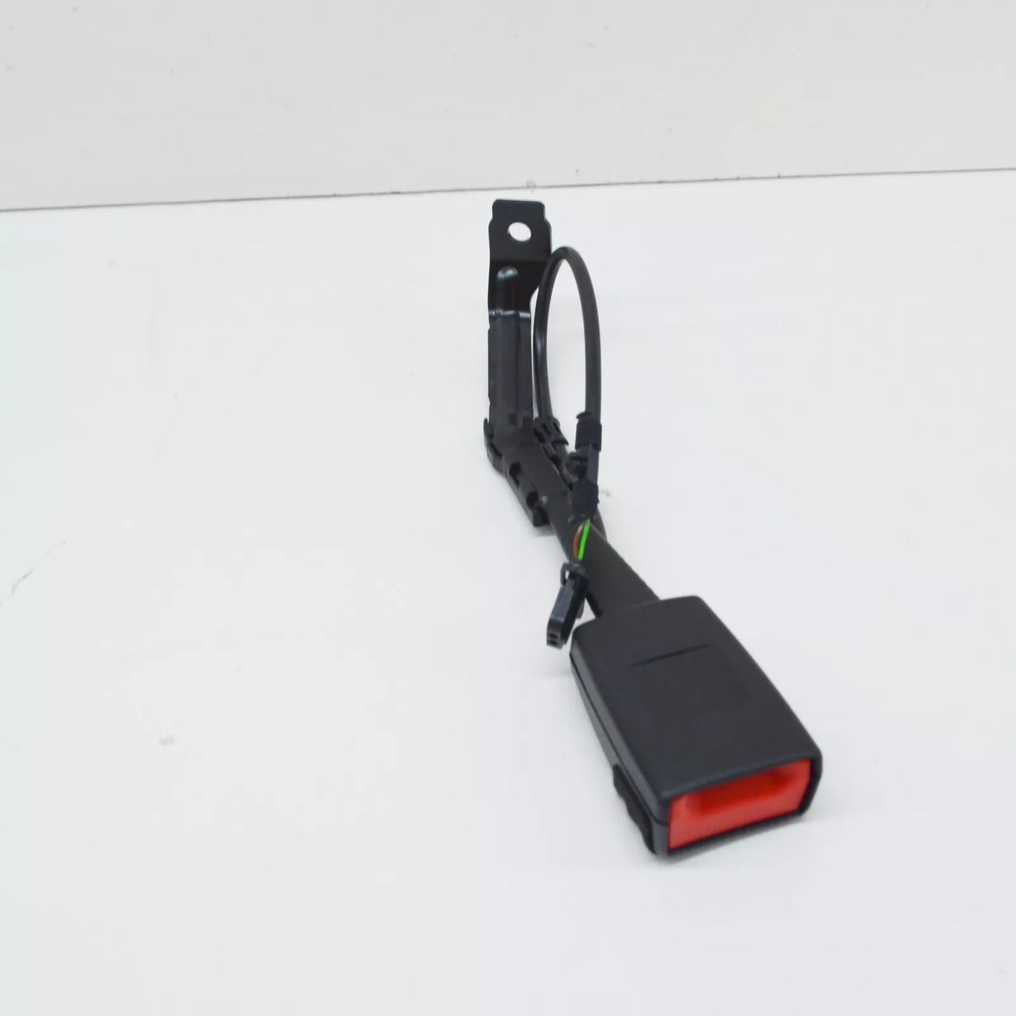 NEW AUDI A3 8P FRONT LEFT SEAT BUCKLE LATCH LHD 8P0857755F01C