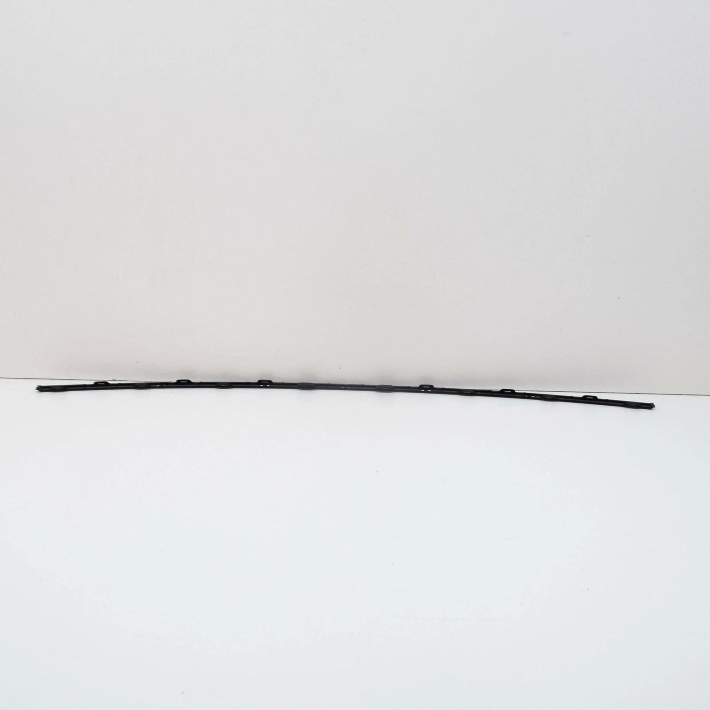 NEW VW GOLF MK7 FRONT BUMPER GRILL LOWER CENTER TRIM 5G0853765A041 ORIGINAL