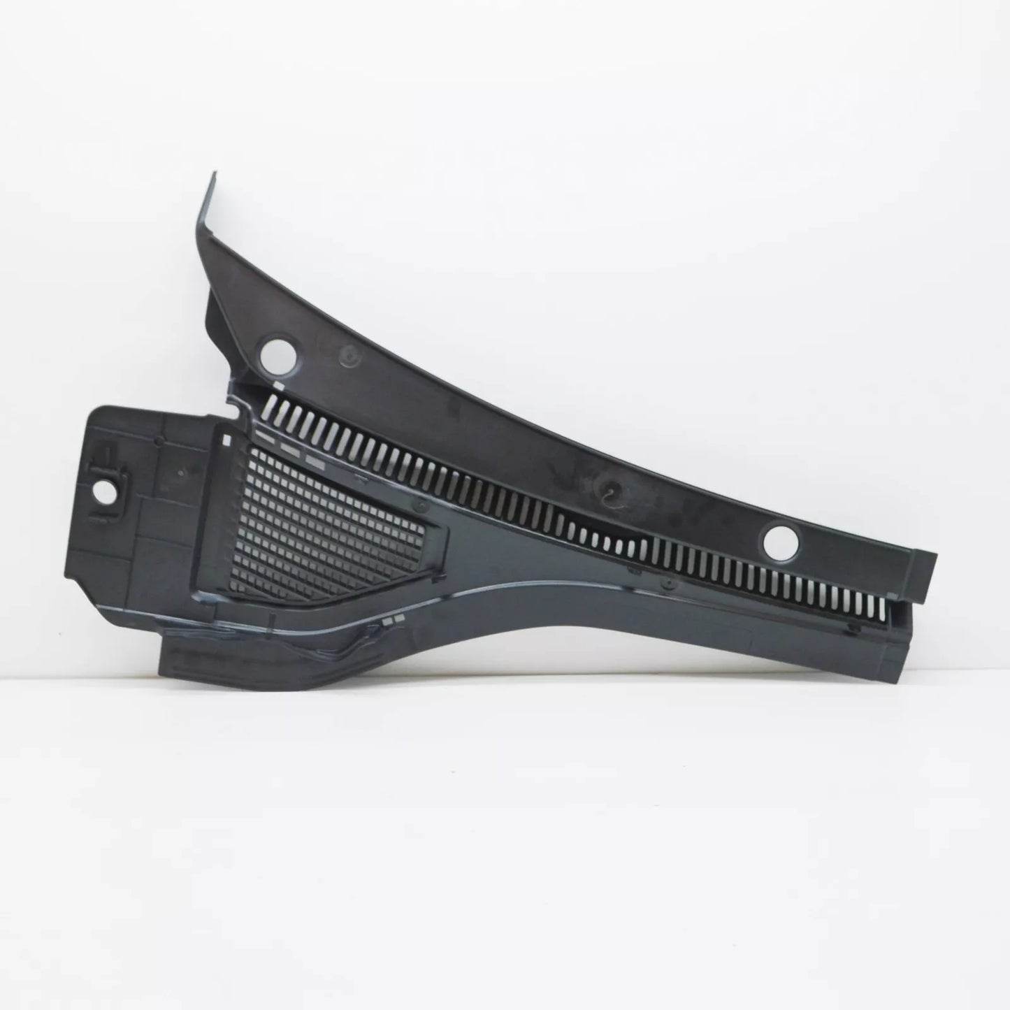 NEW VOLKSWAGEN JETTA A7 MK7 FRONT LEFT COWL GRILLE 17B819403A9B9 ORIGINAL