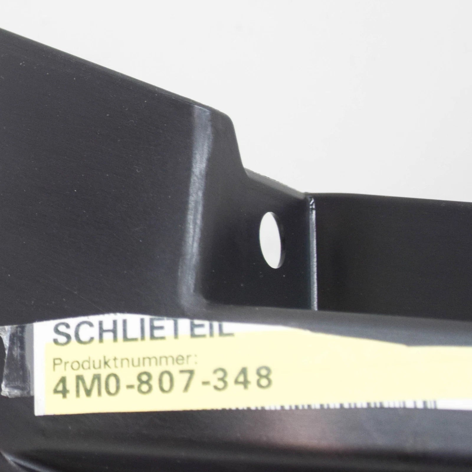 NEW AUDI Q7 4M REAR RIGHT BUMPER CLOSING ELEMENT 4M0807348 ORIGINAL