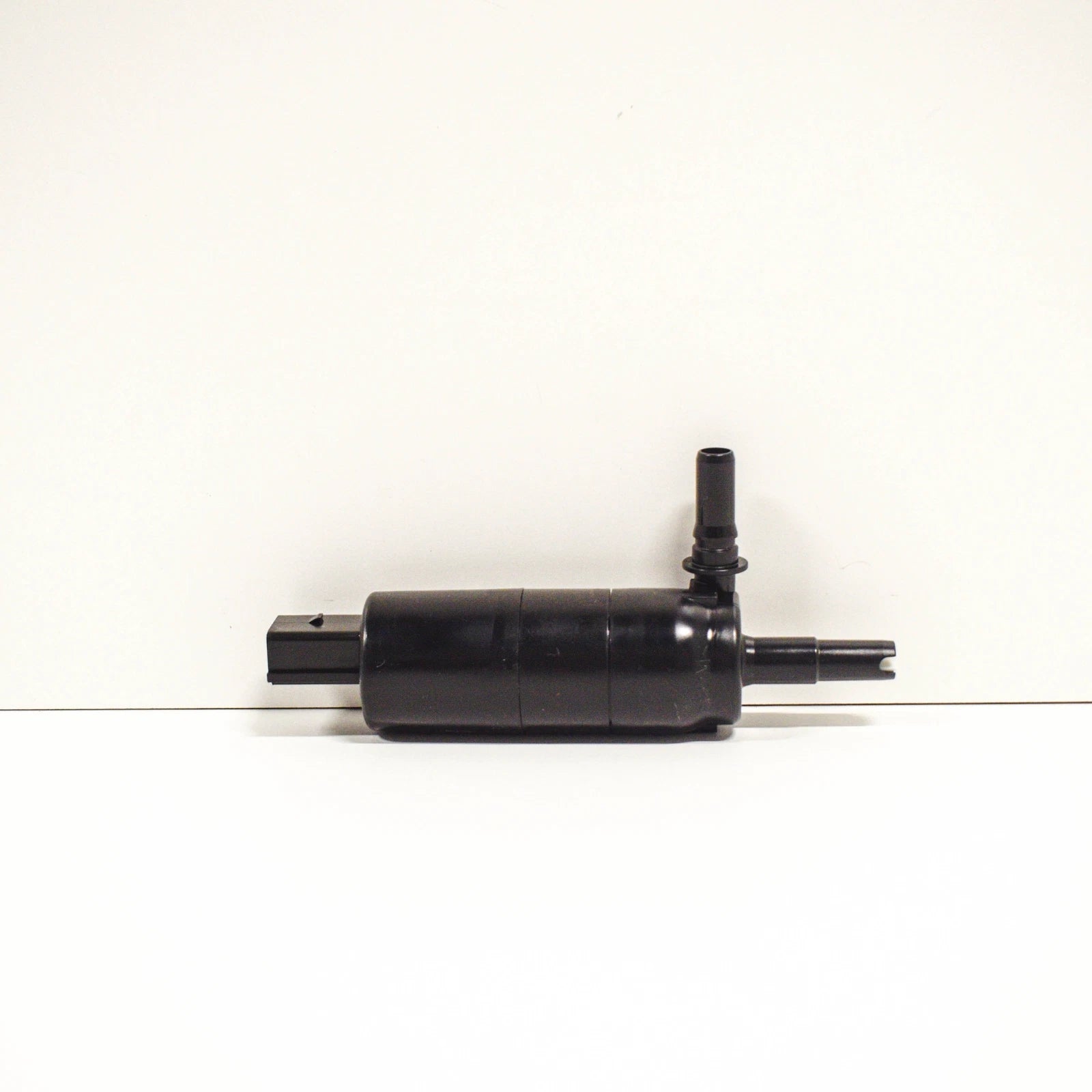 NEW BMW 1 F20 HEADLIGHTS WASHER PUMP 67637217792 7217792 ORIGINAL