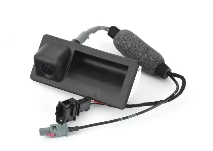 NEW AUDI A4 B8 TAILGATE LID LOCK PUSH BUTTON REARVIEW CAMERA 5N0827566AA