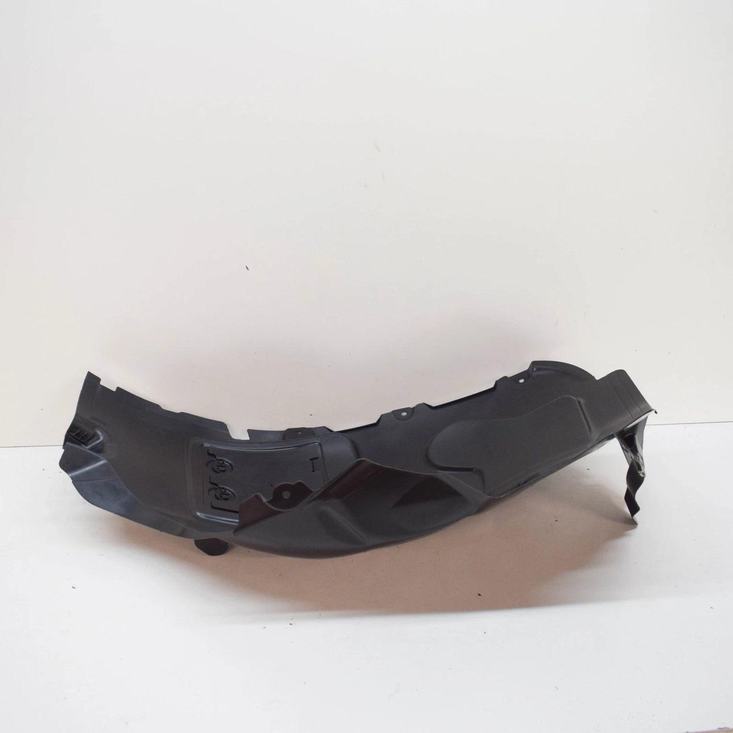 NEW MB GLC X253 FRONT RIGHT FENDER WHEEL HOUSING COVER A2536907601