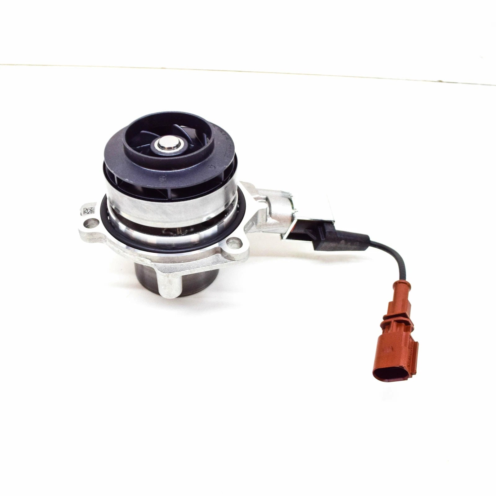 NEW AUDI A3 8V ENGINE WATER PUMP 04L121011N ORIGINAL