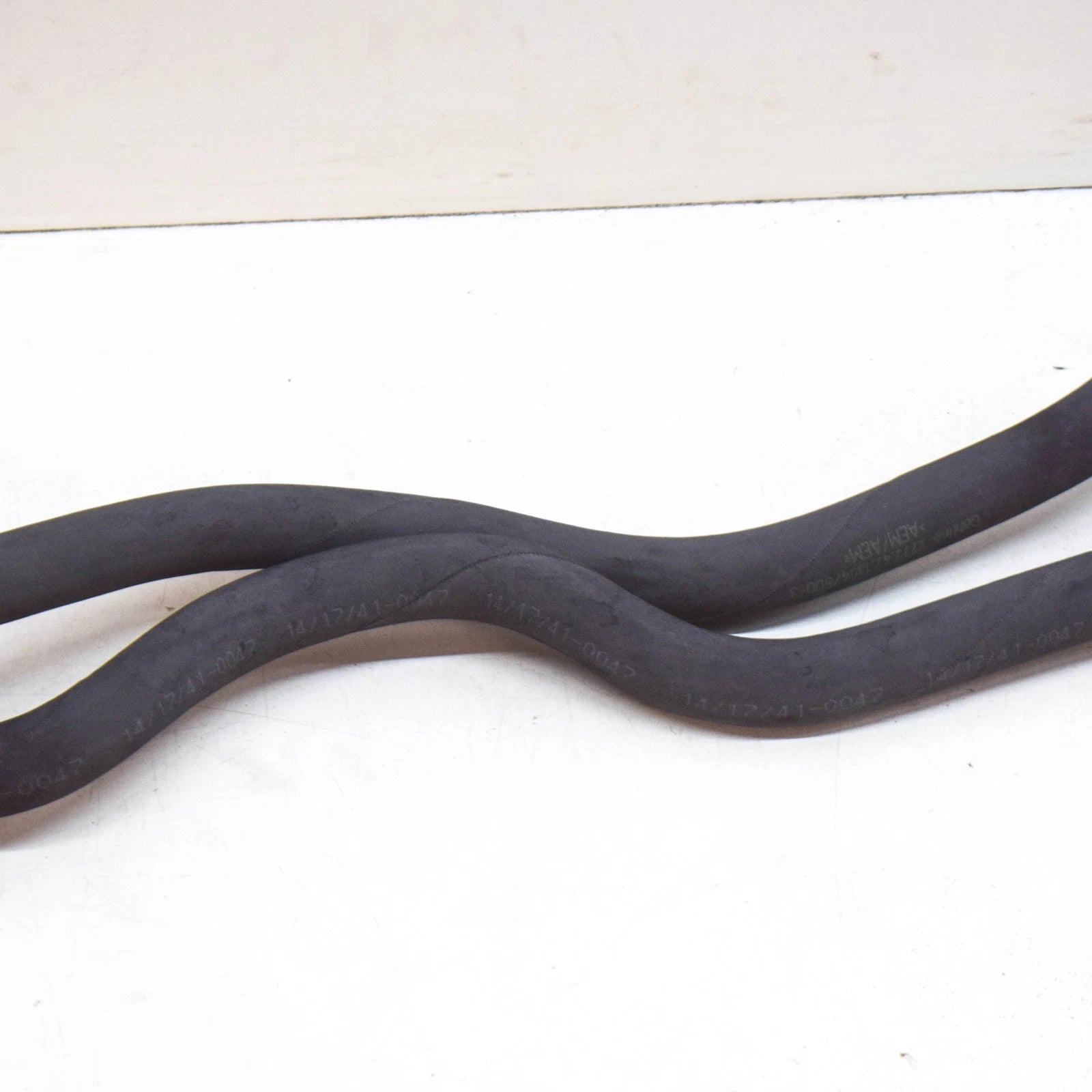 NEW BMW Z4 ROADSTER E89 ENGINE OIL COOLER LINE PIPE 17227585927 7585927 ORIGINAL