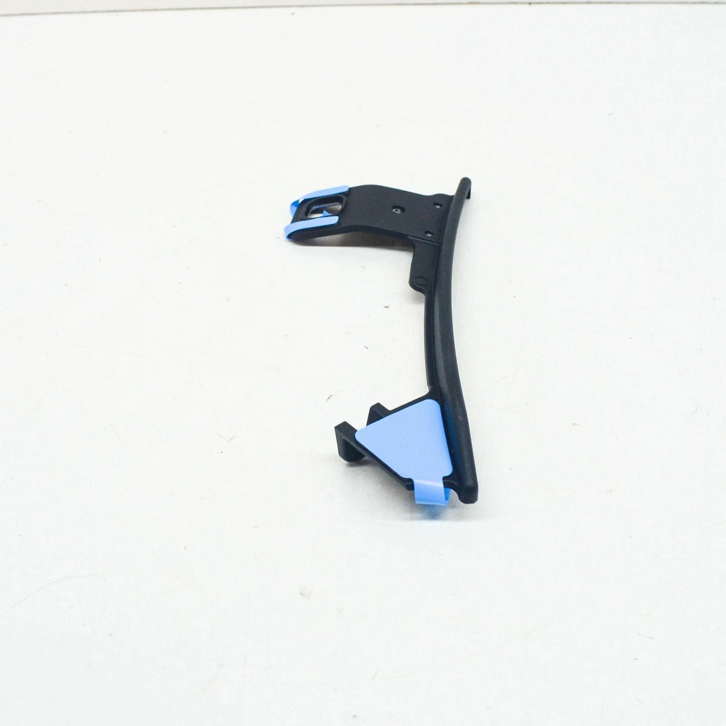 NEW AUDI A4 AVANT B9 REAR RIGHT WHEEL MUD GUARD BRACKET 8W0853828B