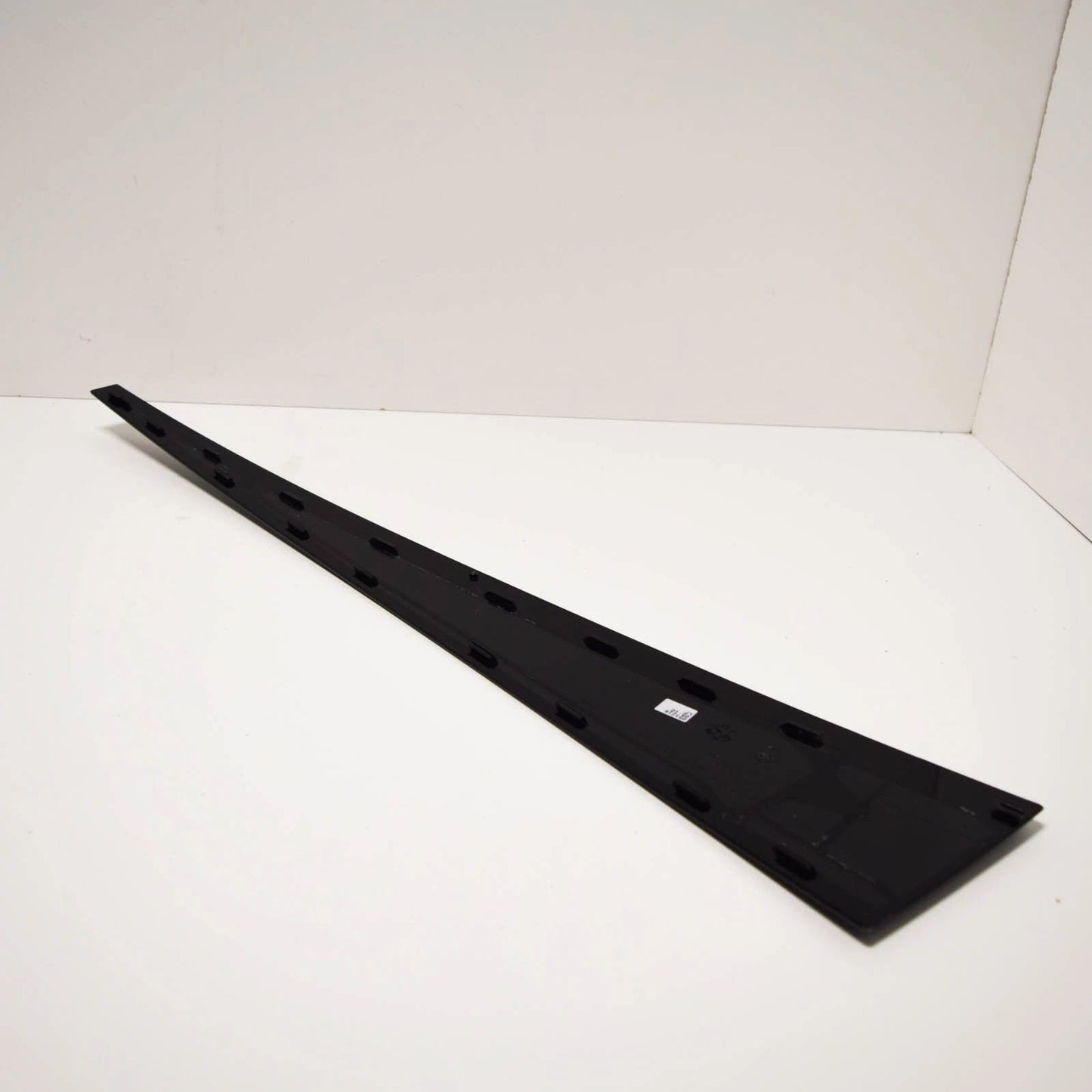 NEW MERCEDES-BENZ SL R230 REAR RIGHT C PILLAR TRIM A2307920430