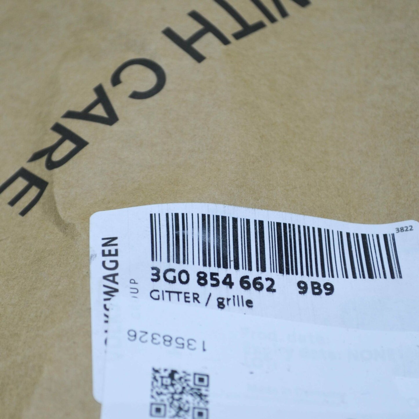 NEW VOLKSWAGEN PASSAT B8 3G2 FRONT RIGHT BUMPER GRILLE 3G08546629B9 ORIGINAL