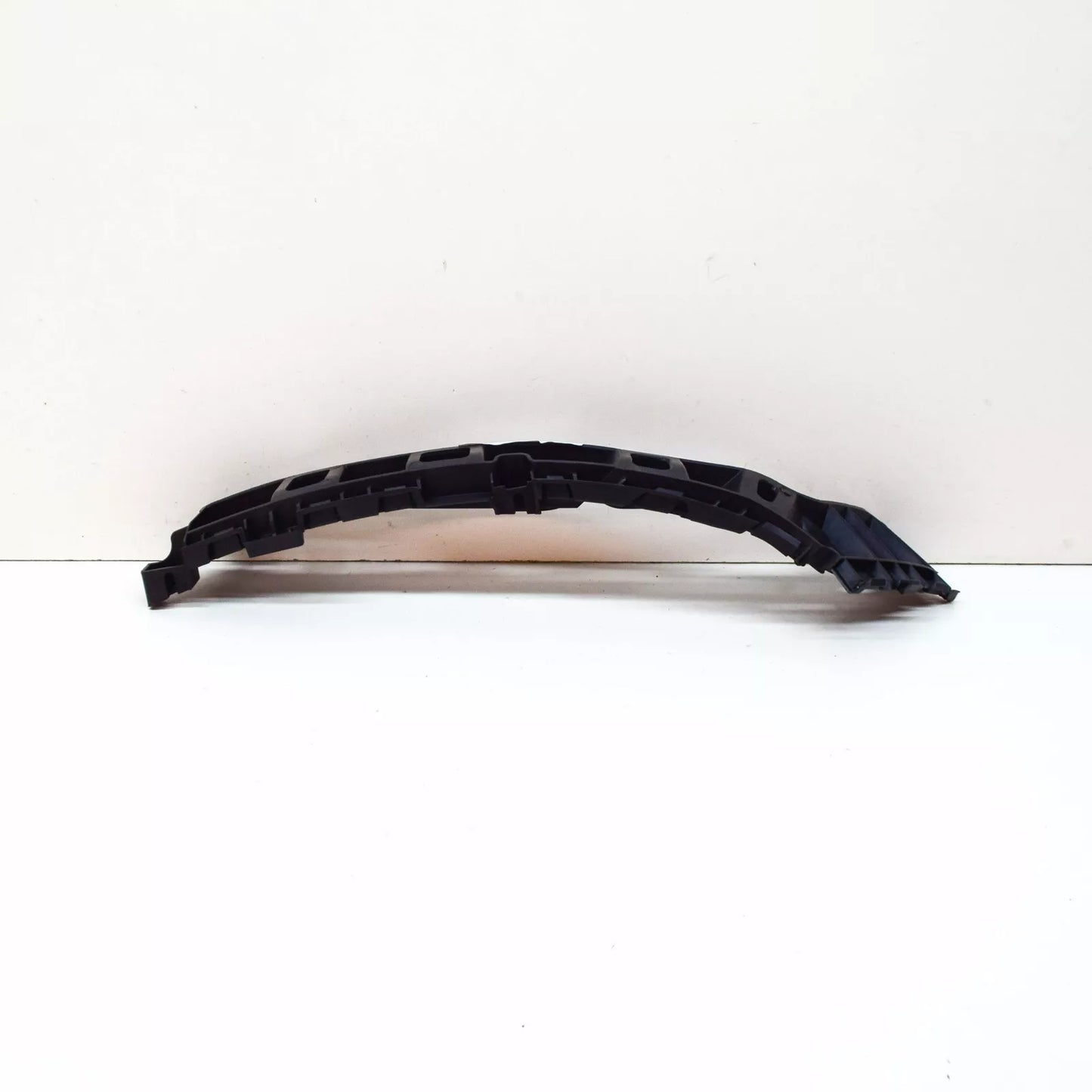 NEW VOLKSWAGEN SCIROCCO MK3 REAR BUMPER LEFT GUIDE PROFILE 1K8807393C