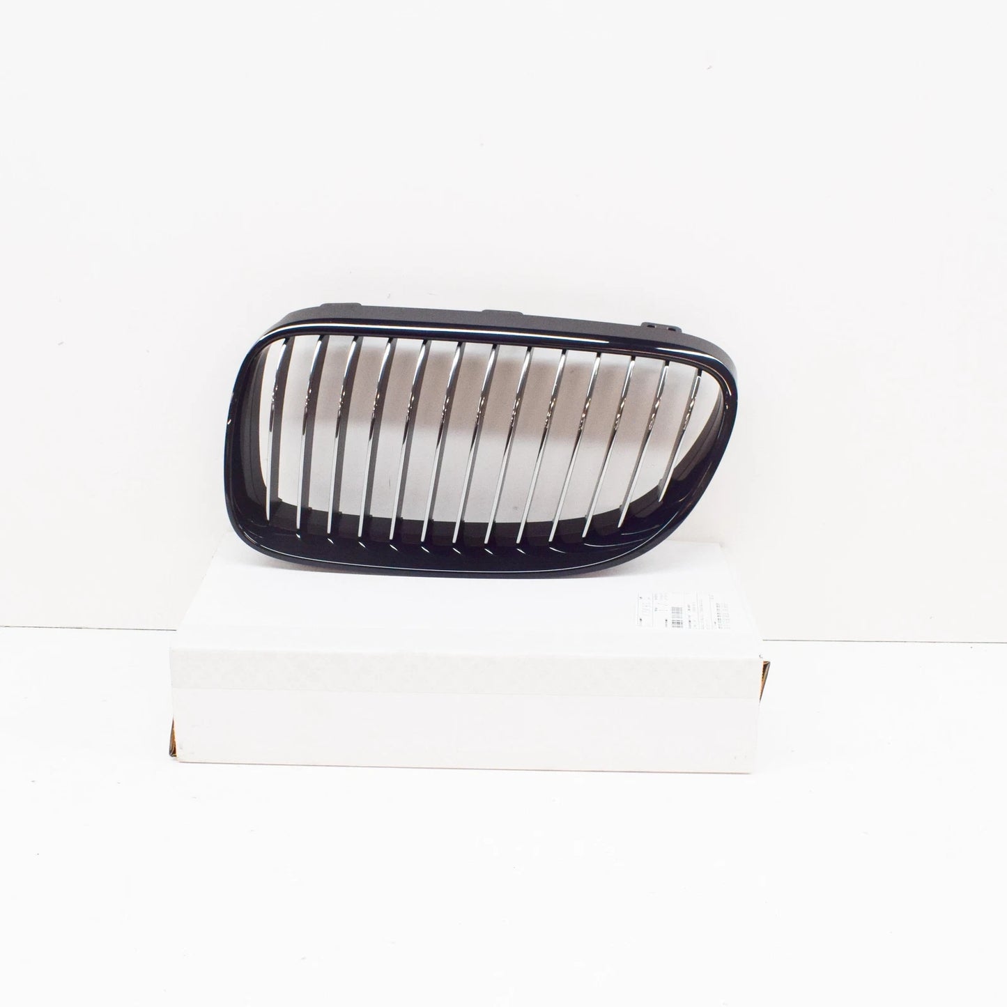 NEW BMW 3 COUPE E92 FRONT RADIATOR LEFT BLACK CHROME GRILLE 51137254971 ORIGINAL