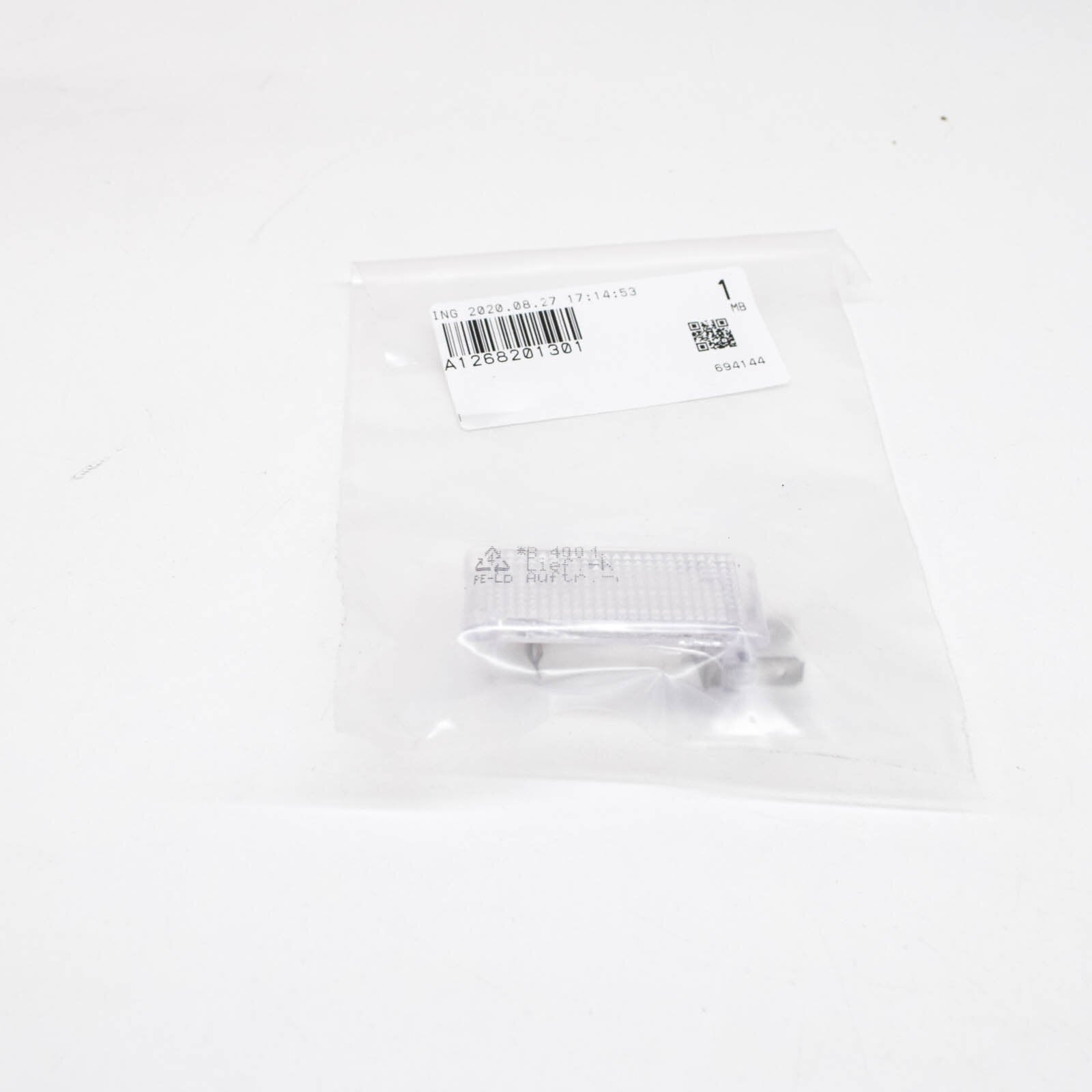 NEW MERCEDES-BENZ C W202 COURTESY INTERIOR LIGHT A1268201301 ORIGINAL