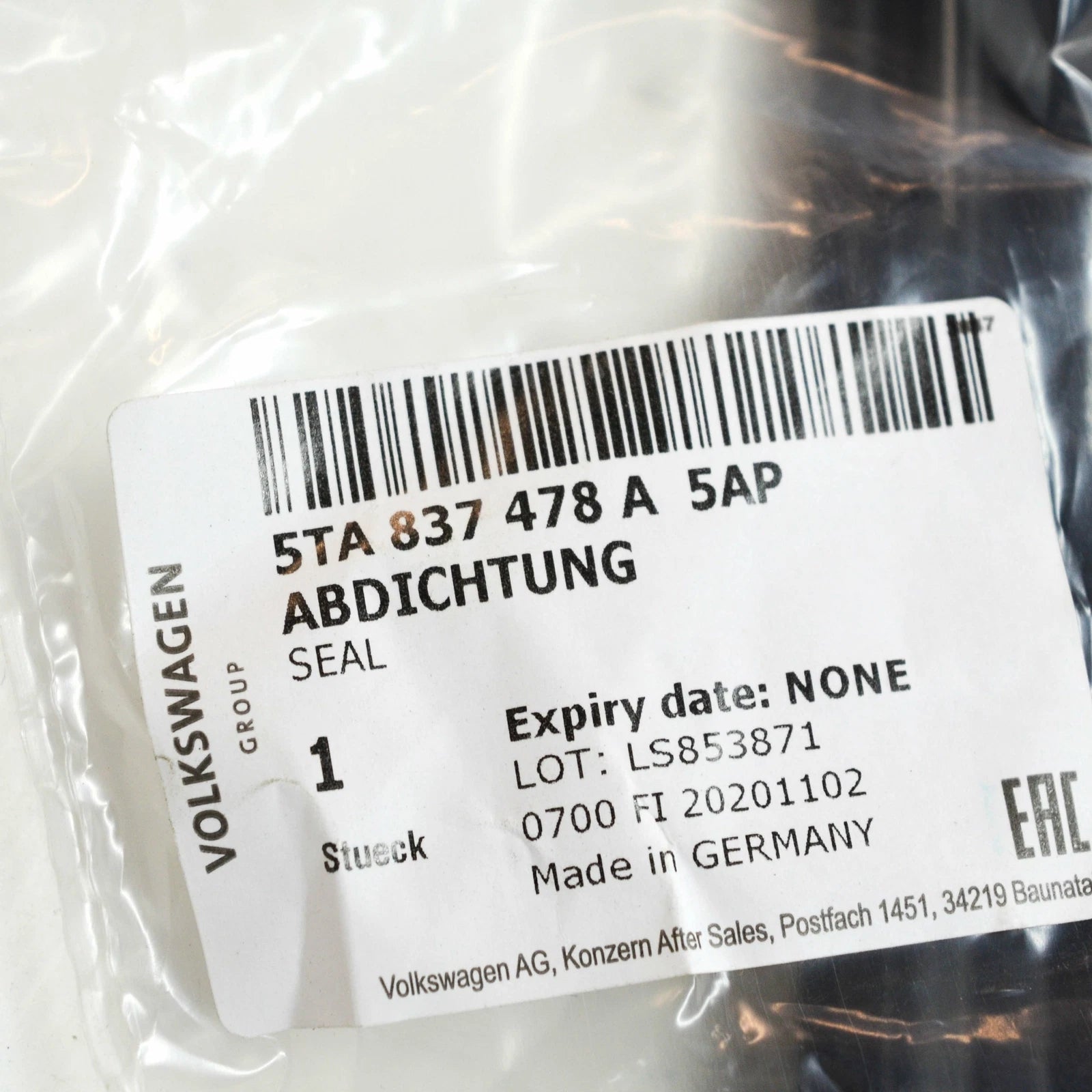 NEW VW TOURAN 5T FRONT RIGHT OUTER DOOR WINDOW GLASS SEAL 5TA837478A5AP