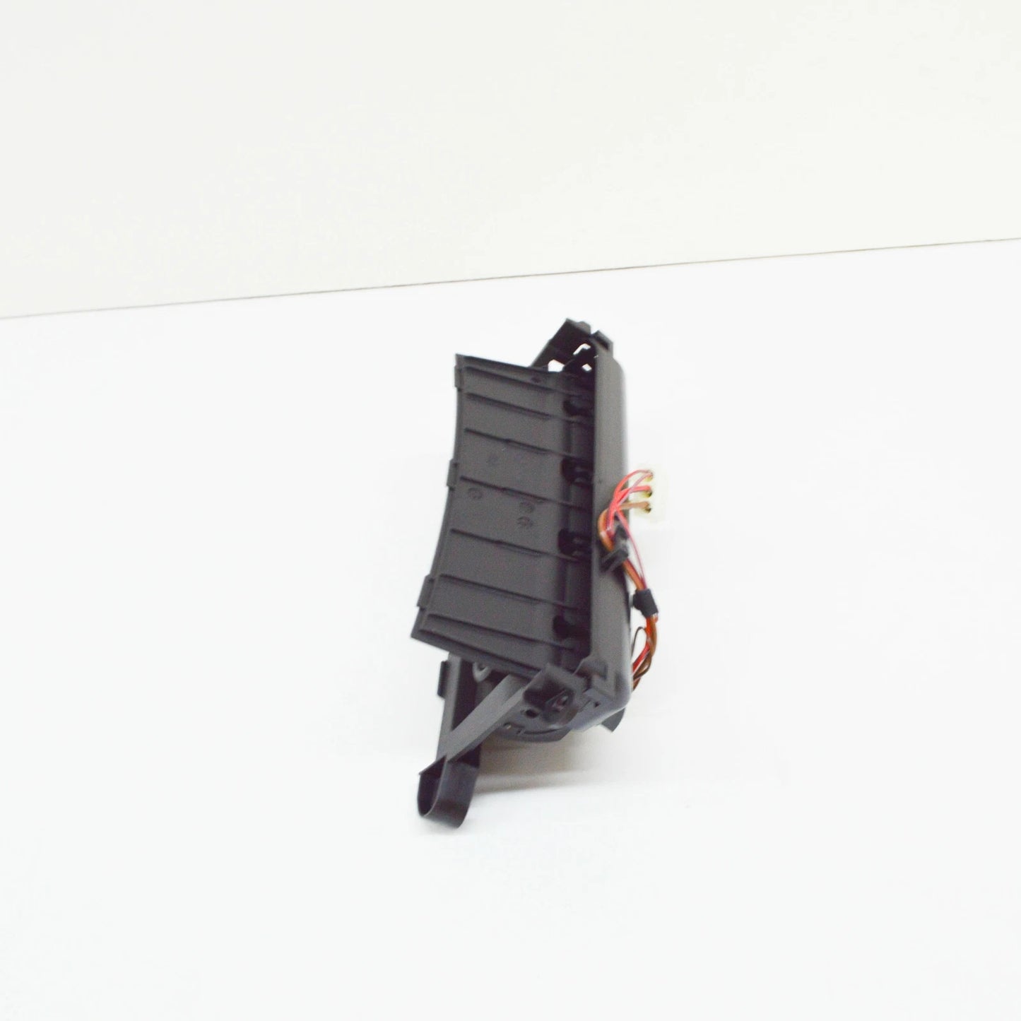 NEW BMW Z4 ROADSTER E89 CENTER CONSOLE ASHTRAY 51169129243 9129243 ORIGINAL