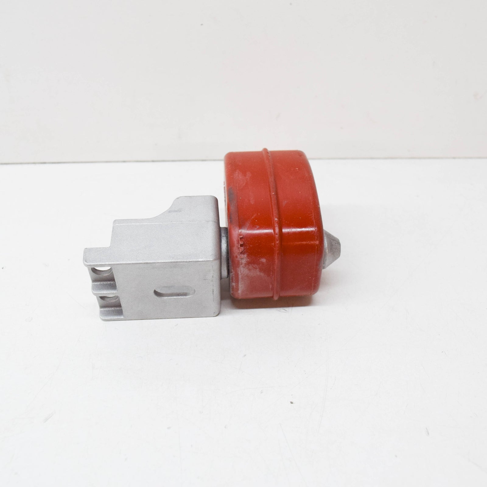 NEW AUDI A3 8V REAR EXHAUST SYSTEM RETAINER 5Q0253144E ORIGINAL