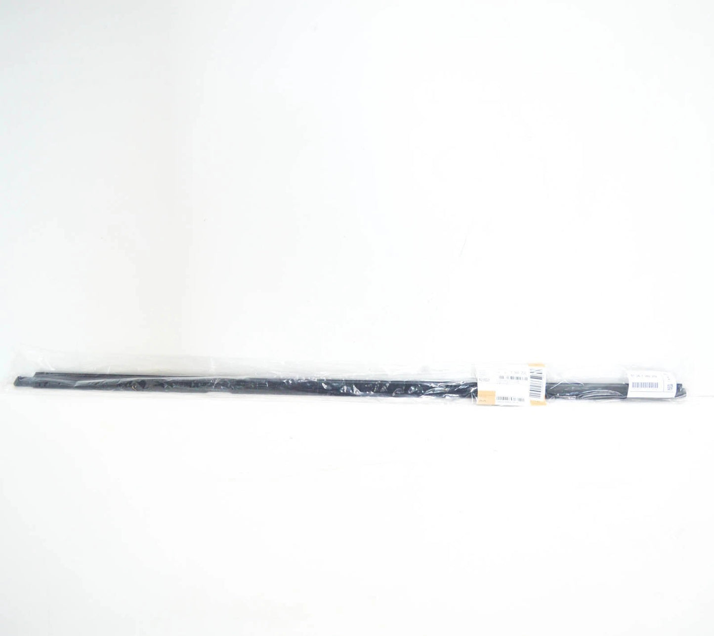 NEW BMW 3 E90 REAR RIGHT DOOR WEATHER STRIP 51357060250 ORIGINAL