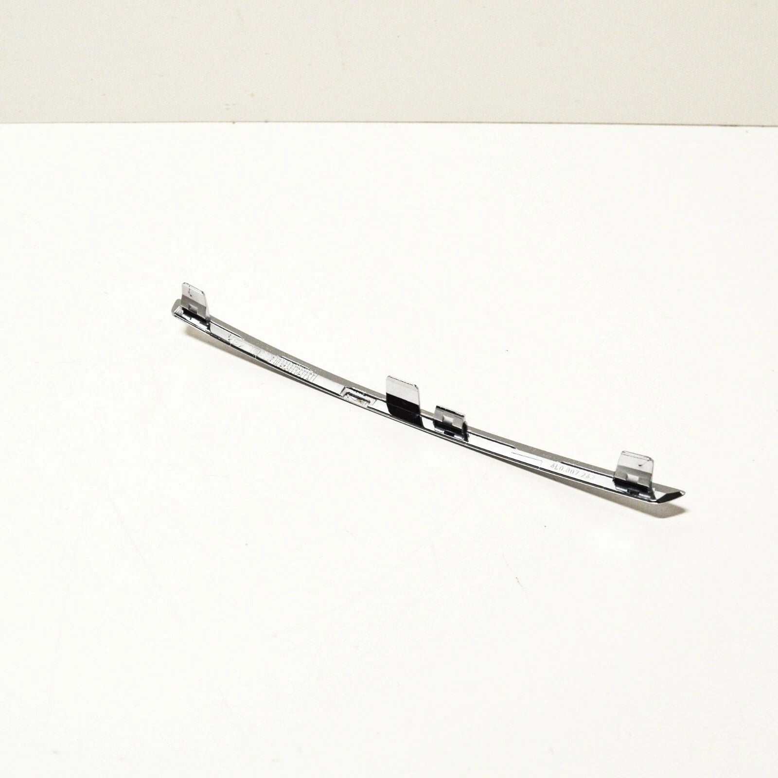 NEW AUDI Q7 4L FRONT BUMPER LEFT CHROME FOG LIGHT TRIM 4L08072432ZZ