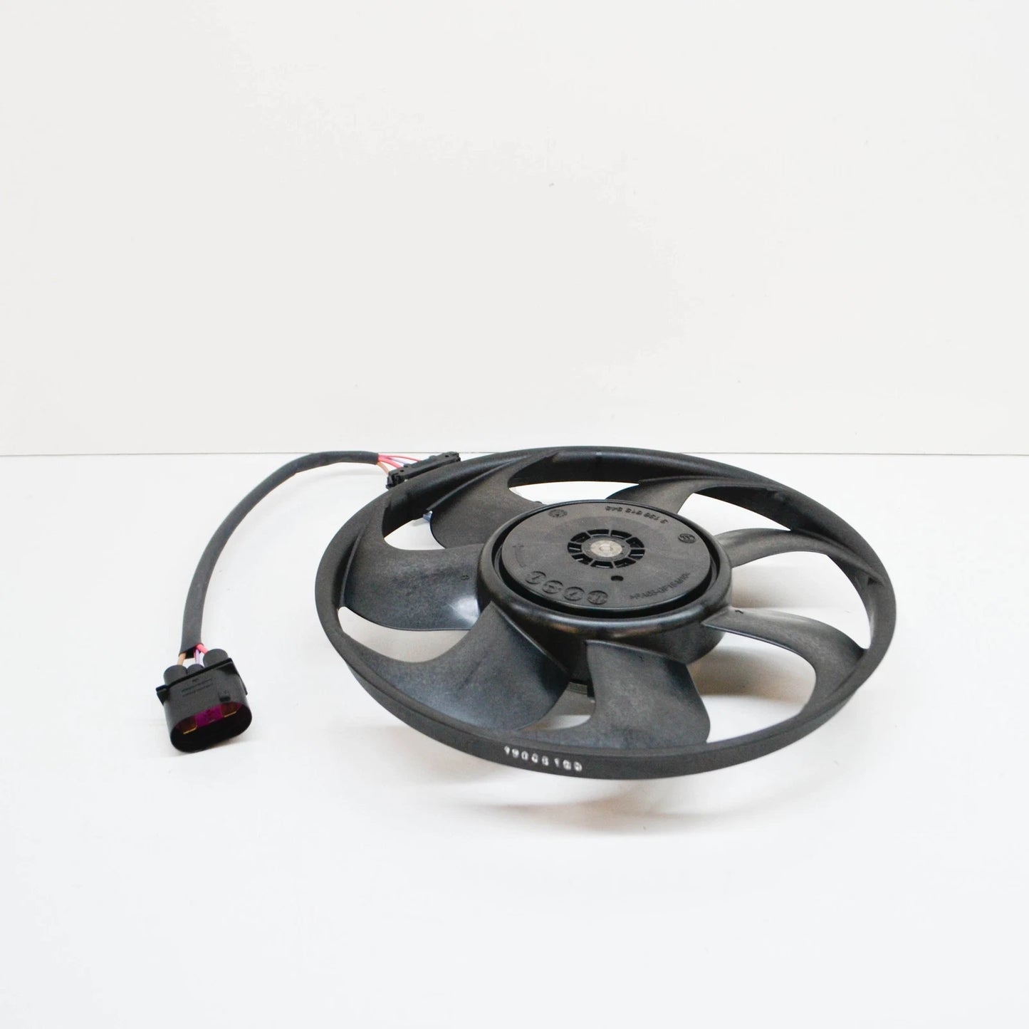 NEW AUDI A4 B8 RADIATOR FAN WITH CONTROL UNIT 8K0959455E ORIGINAL