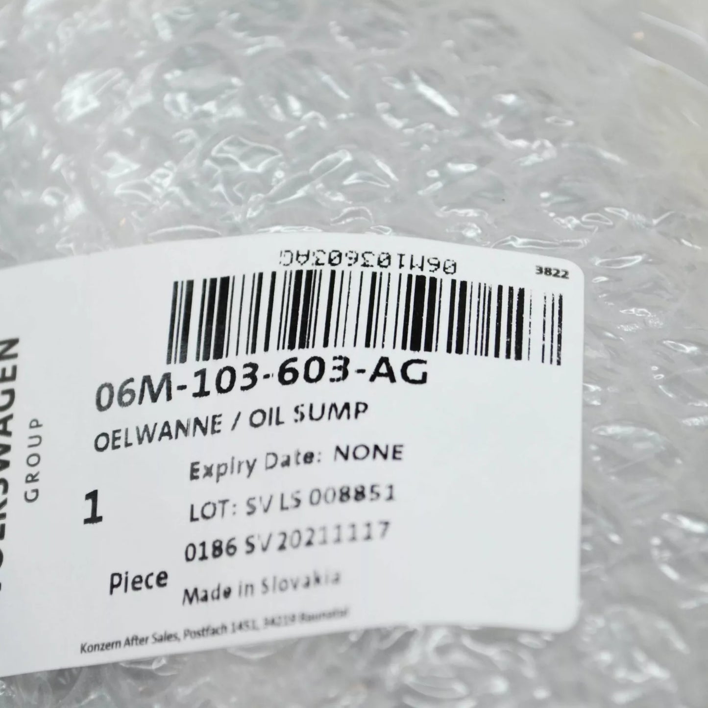 NEW AUDI A4 B9 ENGINE OIL PAN UPPER 06M103603AG ORIGINAL