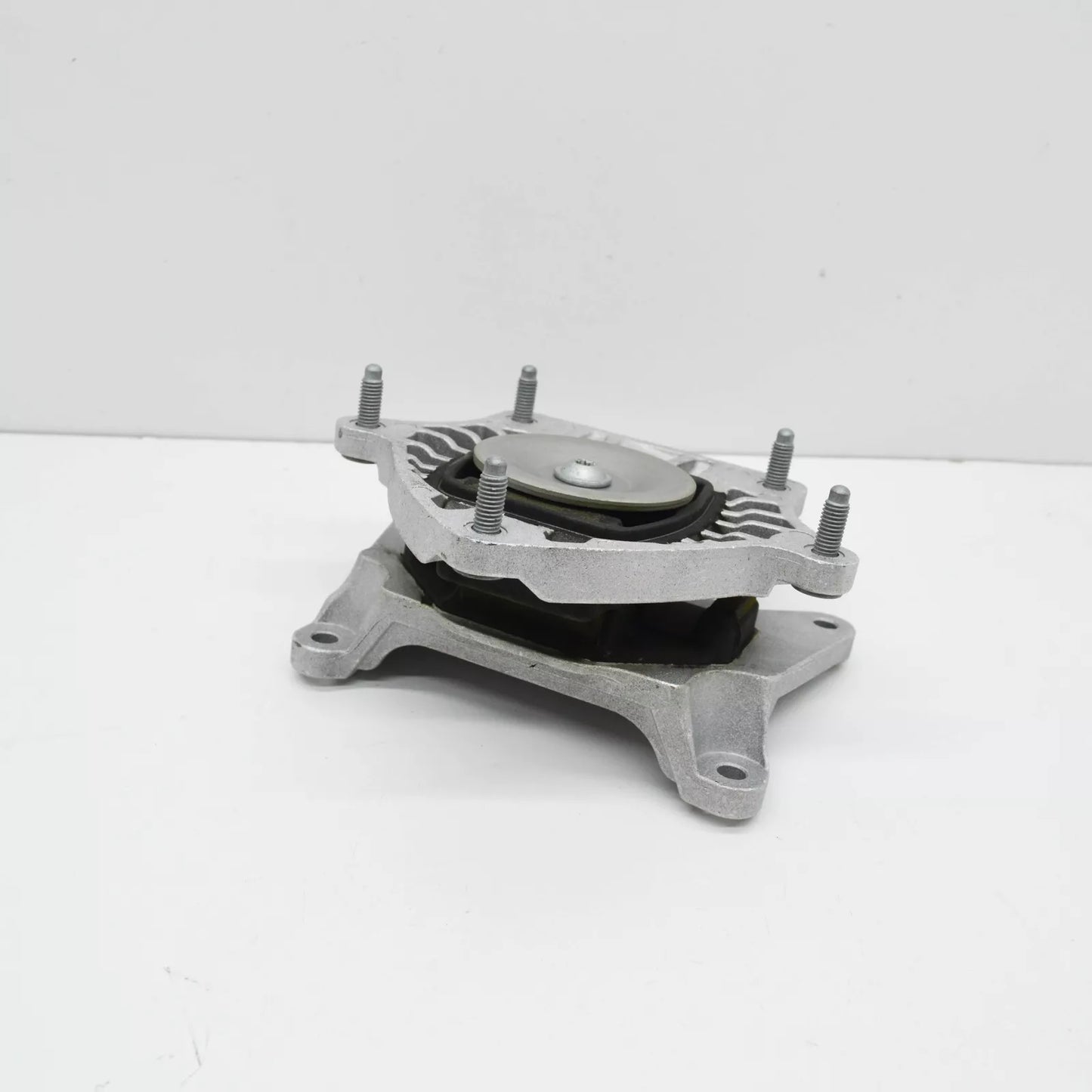 NEW MERCEDES-BENZ S W222 REAR TRANSMISSION GEARBOX MOUNT A2222406800 ORIGINAL