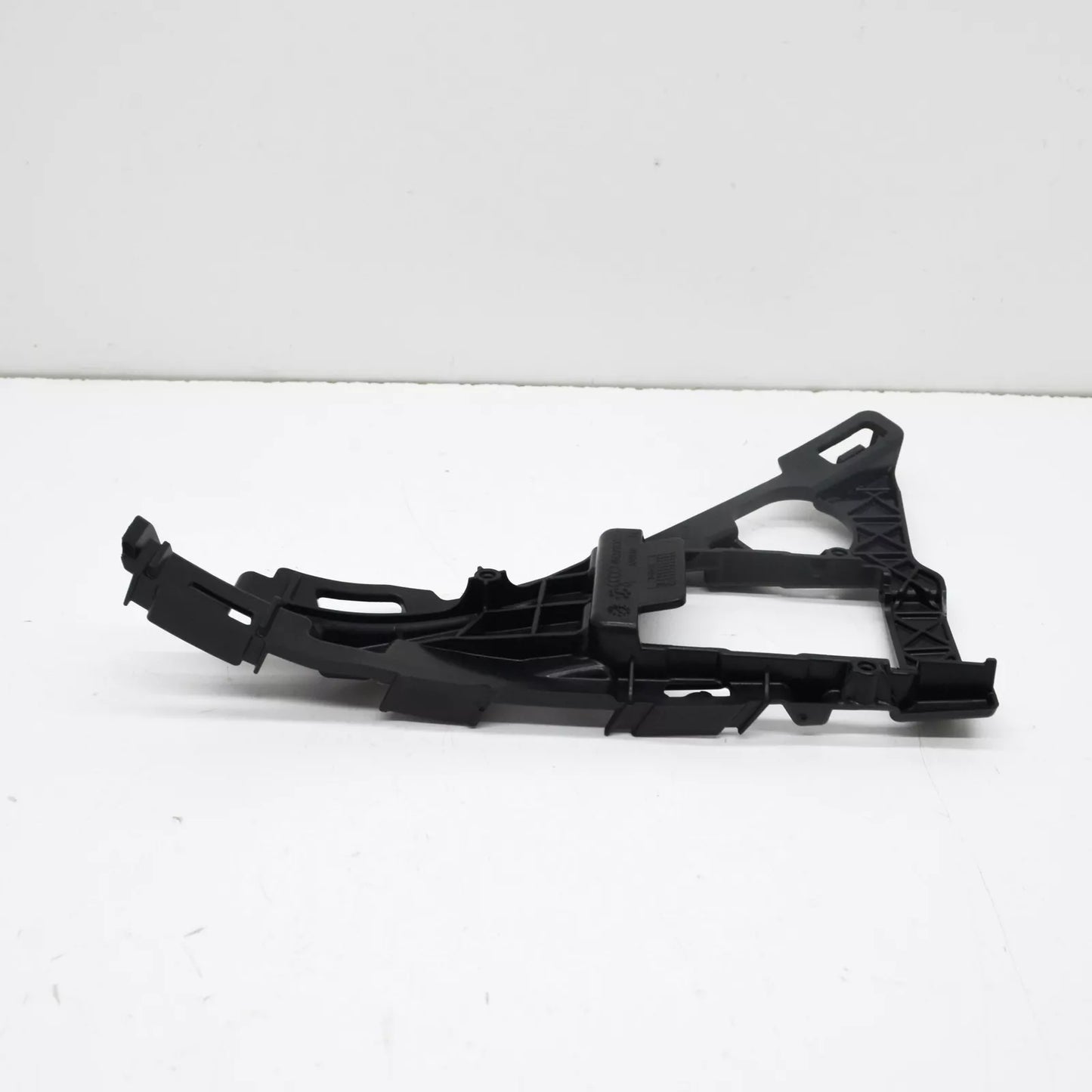 NEW AUDI Q7 4M BLIND SPOT DETECTION WARNING SENSOR BRACKET RIGHT 4M0919504B