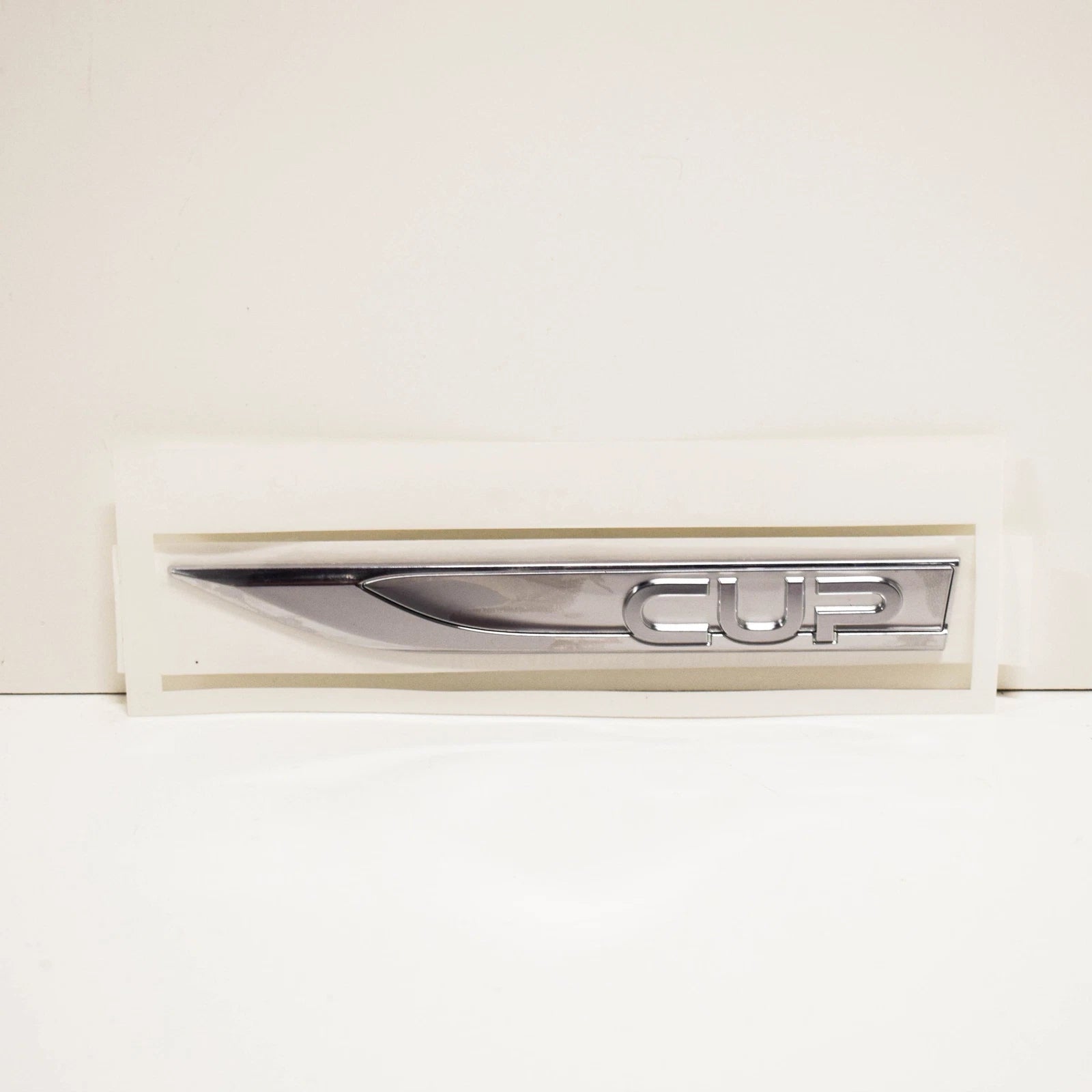 NEW VW GOLF MK7 GTI FRONT WING SIDE EMBLEM LOGO 5G0853688RCMO ORIGINAL