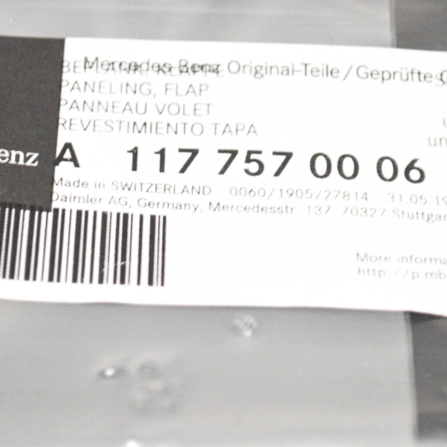 NEW MERCEDES BENZ CLA C117 FUEL FILLER FLAP COVER A1177570006 ORIGINAL