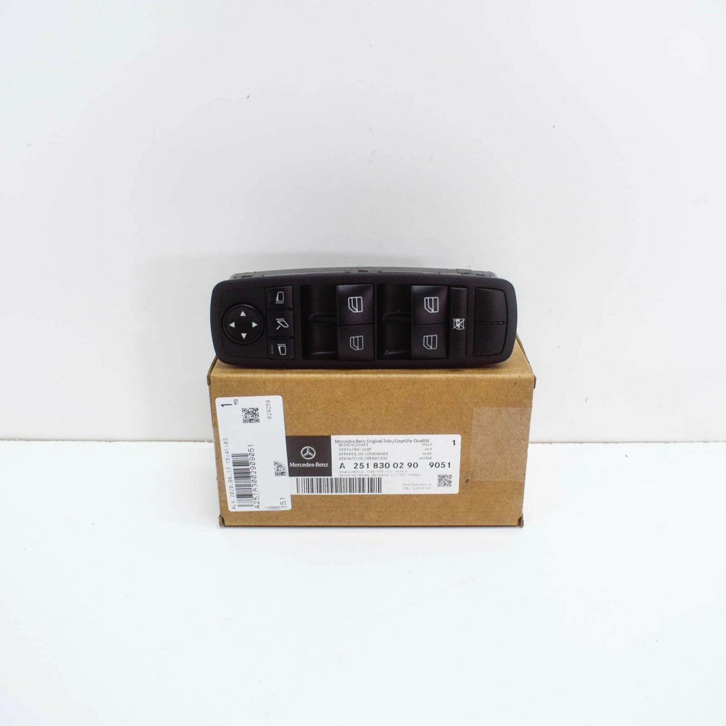 NEW MB M-CLASS W164 FRONT LEFT WINDOW CONTROL SWITCH A25183002909051