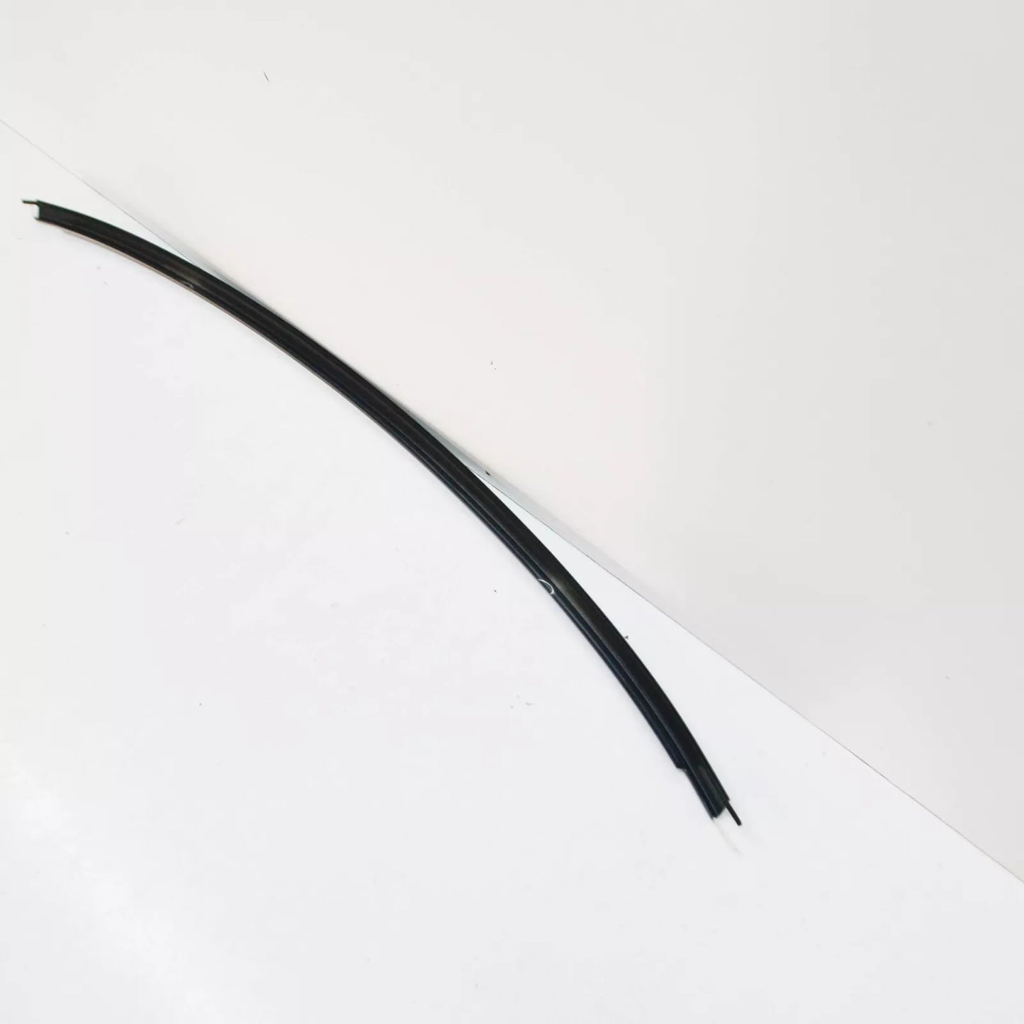 NEW MERCEDES-BENZ 190 W201 WINDSHIELD TOP GARNISH MOULDING A2016700222