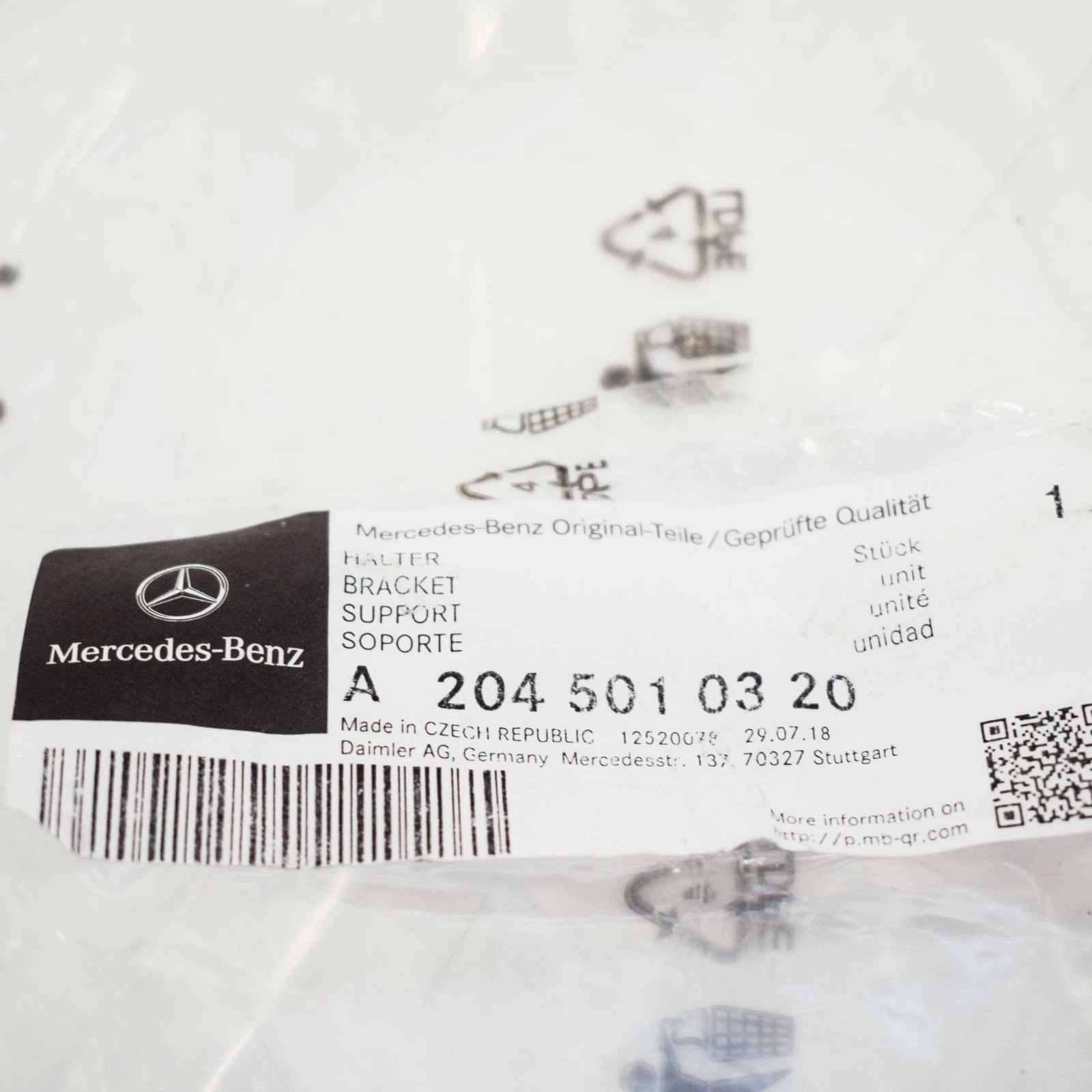 NEW MERCEDES-BENZ GLK-CLASS X204 A/C RADIATOR BRACKET A2045010320