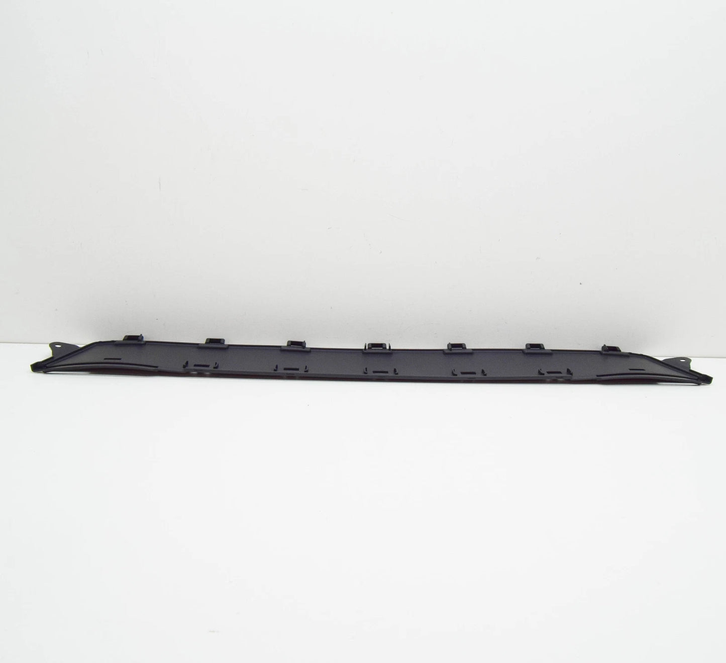 NEW AUDI TT FV CENTER RADIATOR GRILLE STRIKER PLATE 8S0853692B ORIGINAL